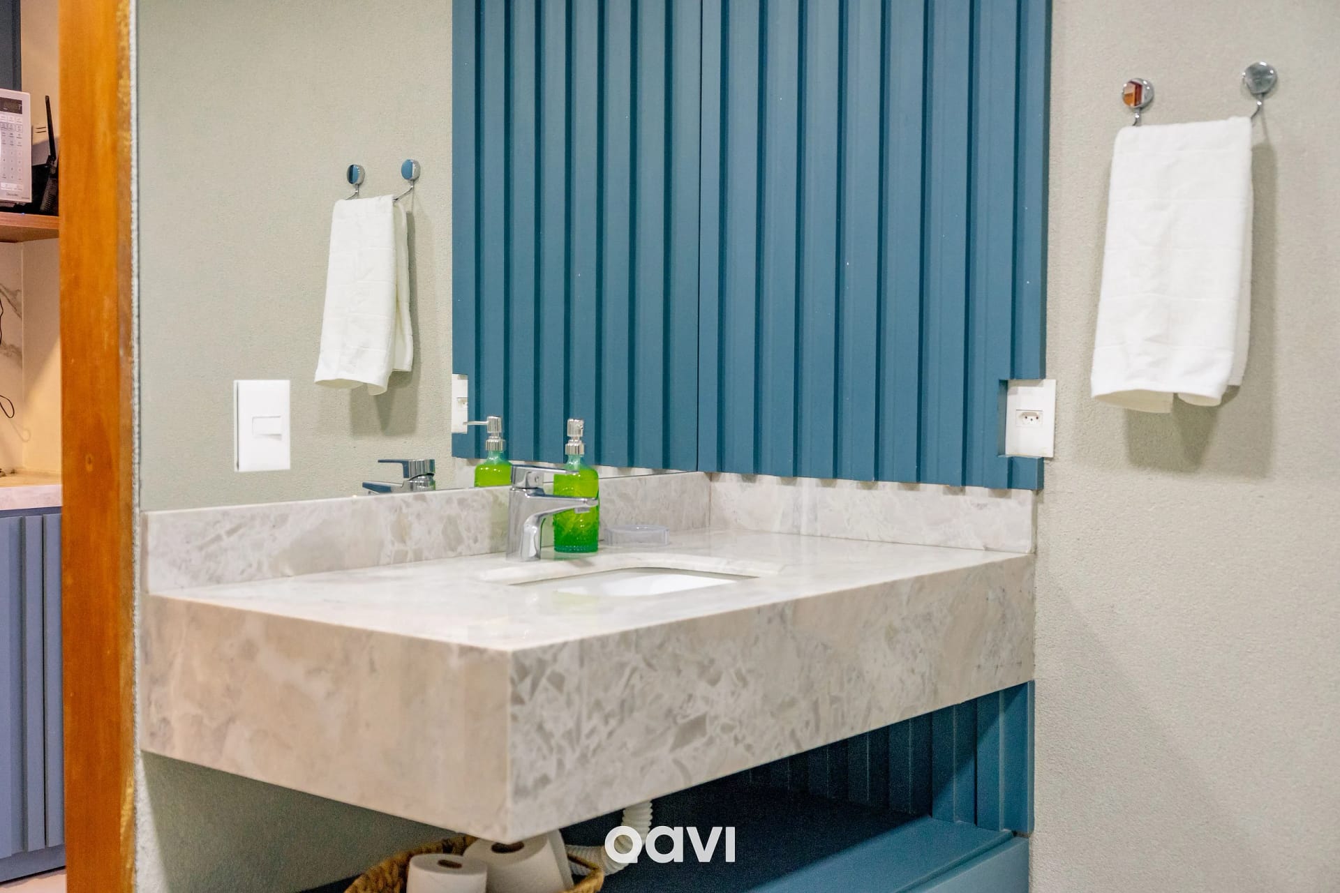 Baño — Flat Ile de Pipa Capri by QAVI