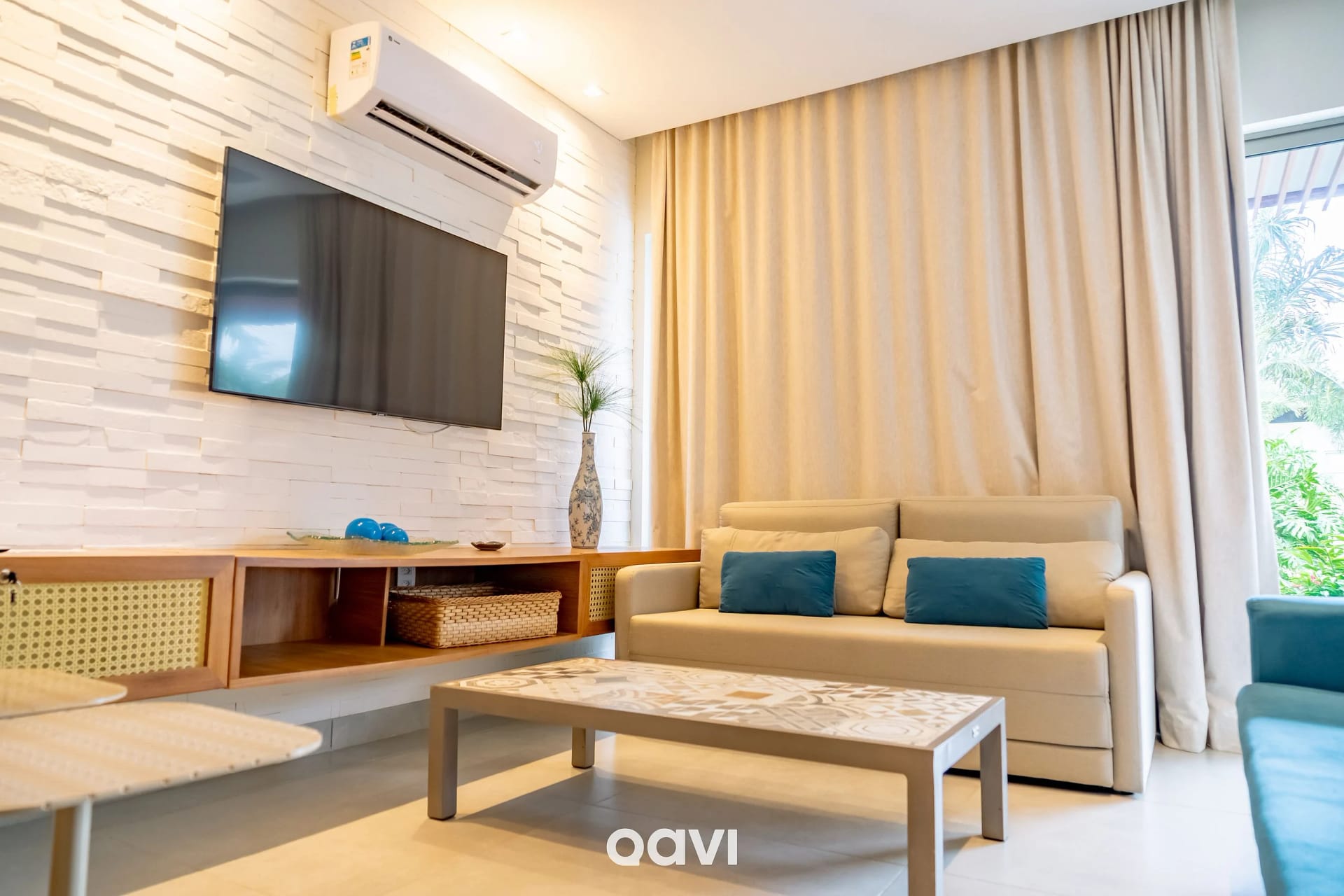 Living Room — Flat Ile de Pipa Deck Premium Fiji by Qavi