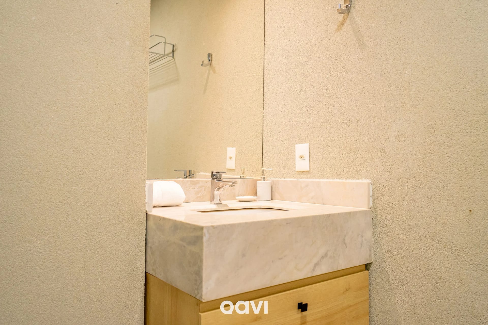 Toilet — Flat Ile de Pipa Deck Molhado Palawan by Qavi