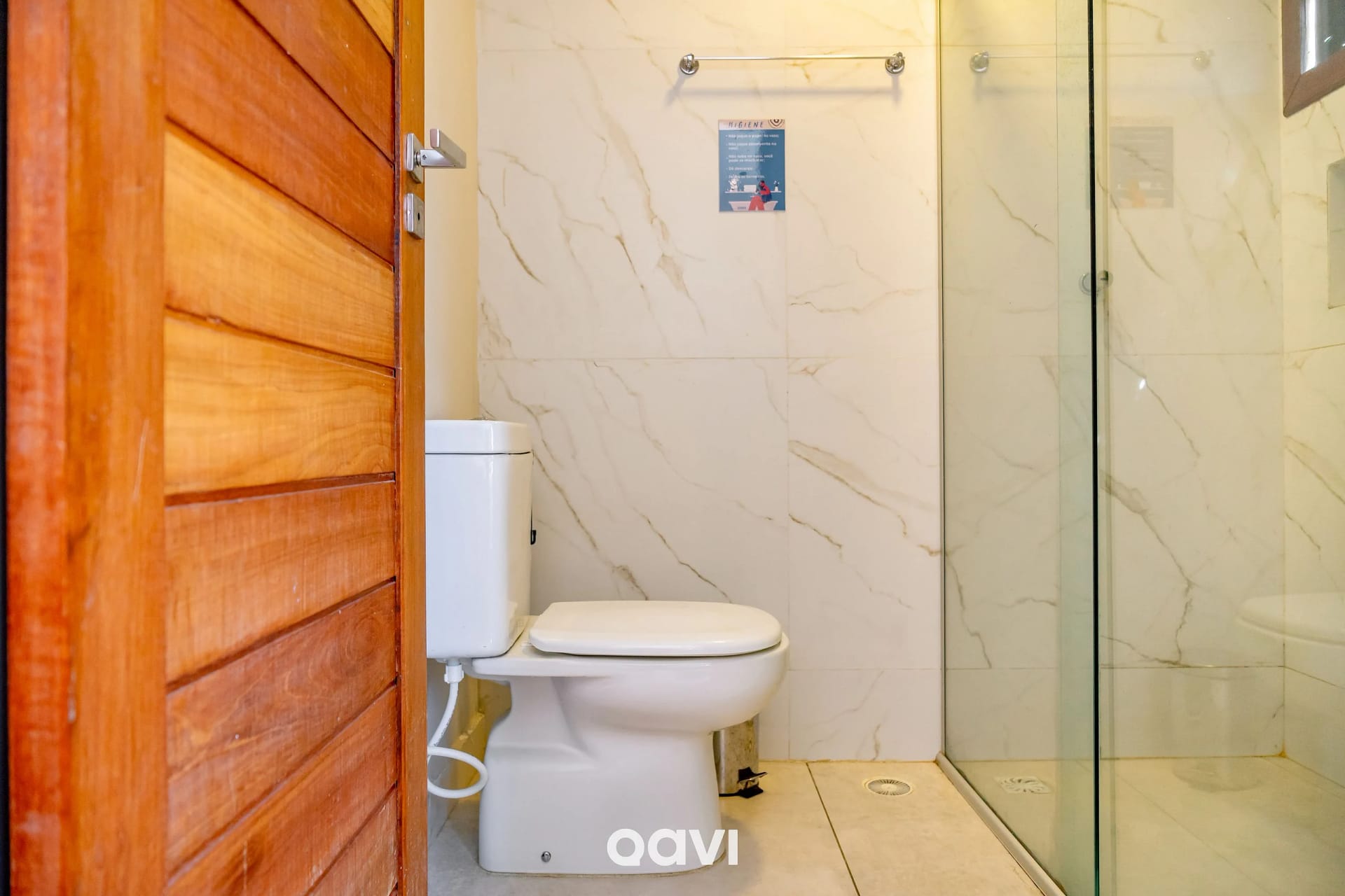 Baño — Suíte Plus na Rua Principal de Pipa by Qavi