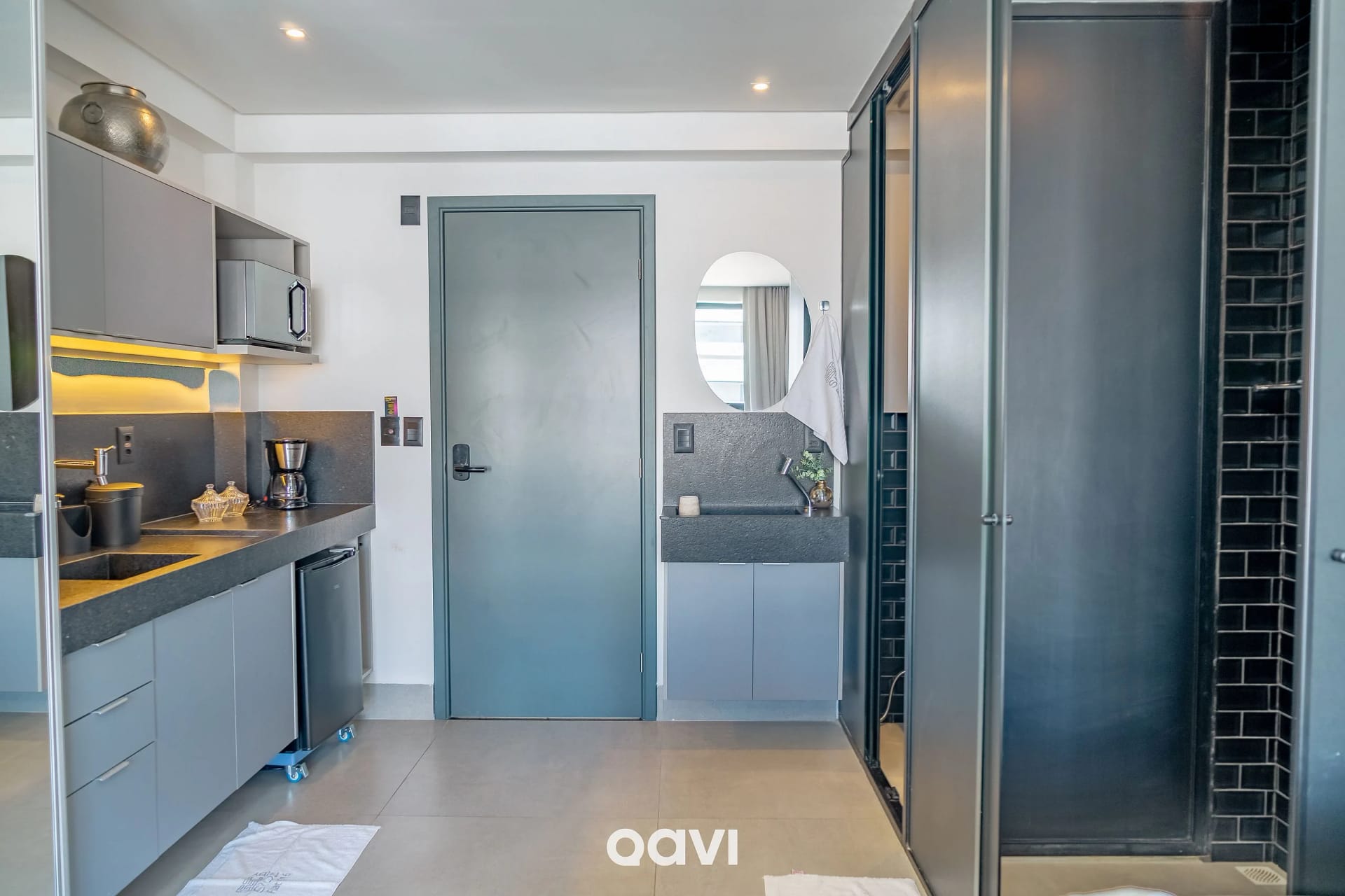 Cozinha ou kitnet — Studio Essencial Get by Side João Pessoa by Qavi