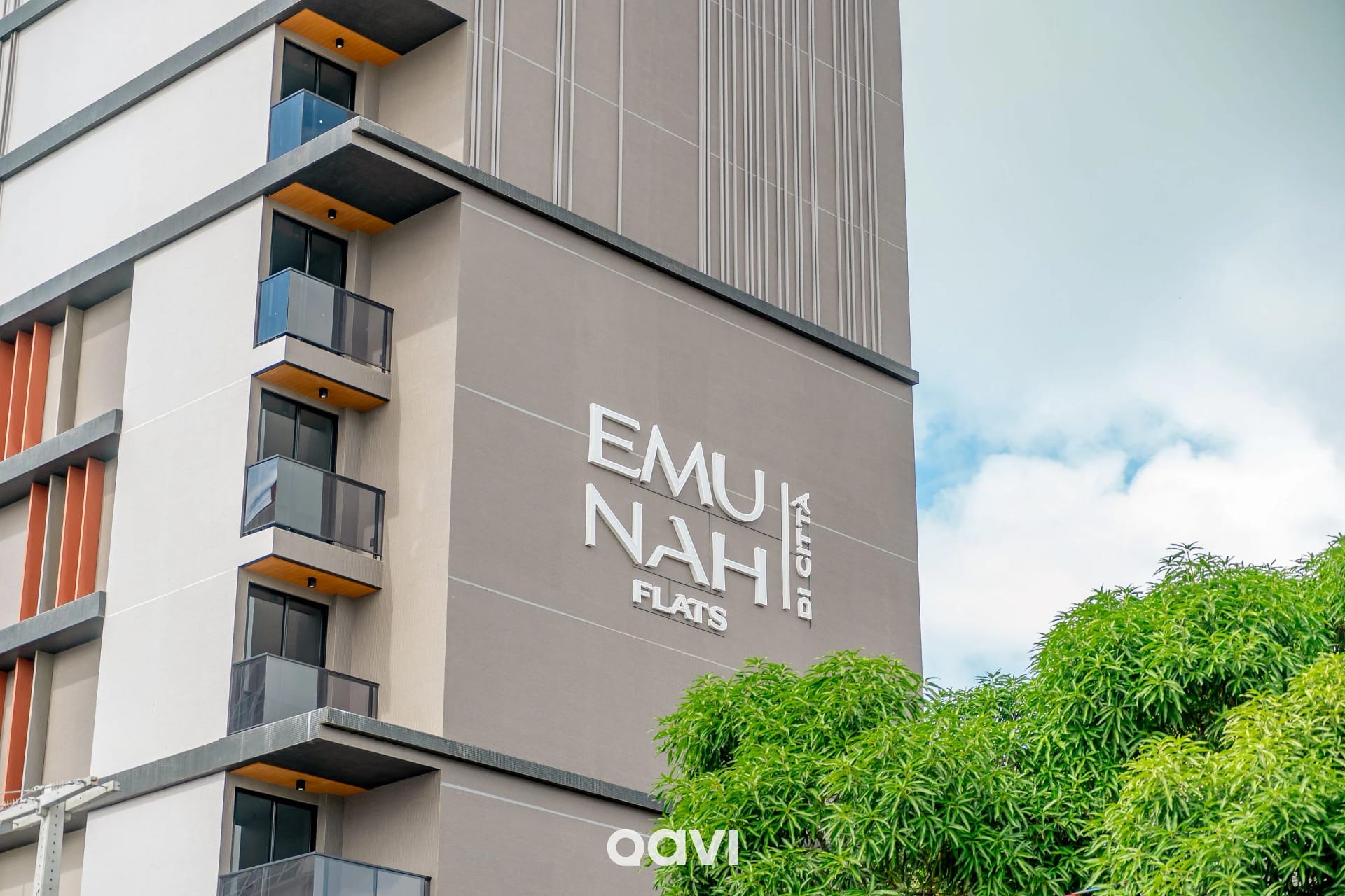 Facade / entrance — Studio Superior Emunah Ponta de Campina by Qavi