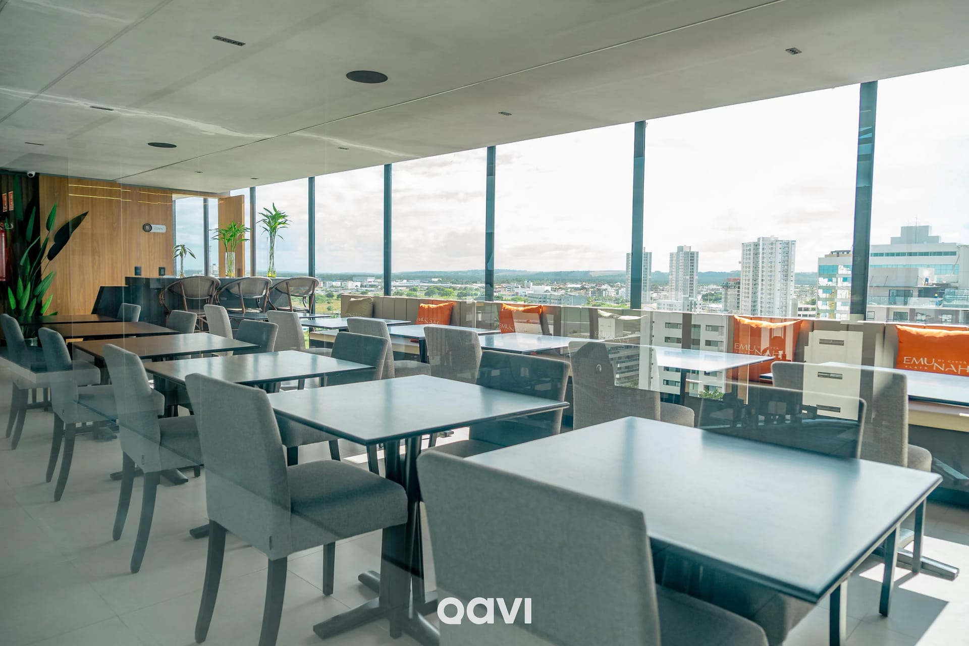 Living Room — Studio Superior Emunah Ponta de Campina by Qavi