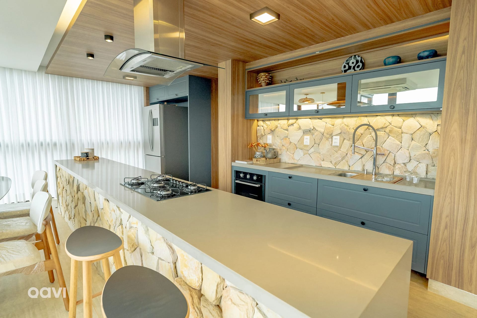 Kitchen or kitchenette — Casa de alto padrão no Reserva Alteza by QAVI