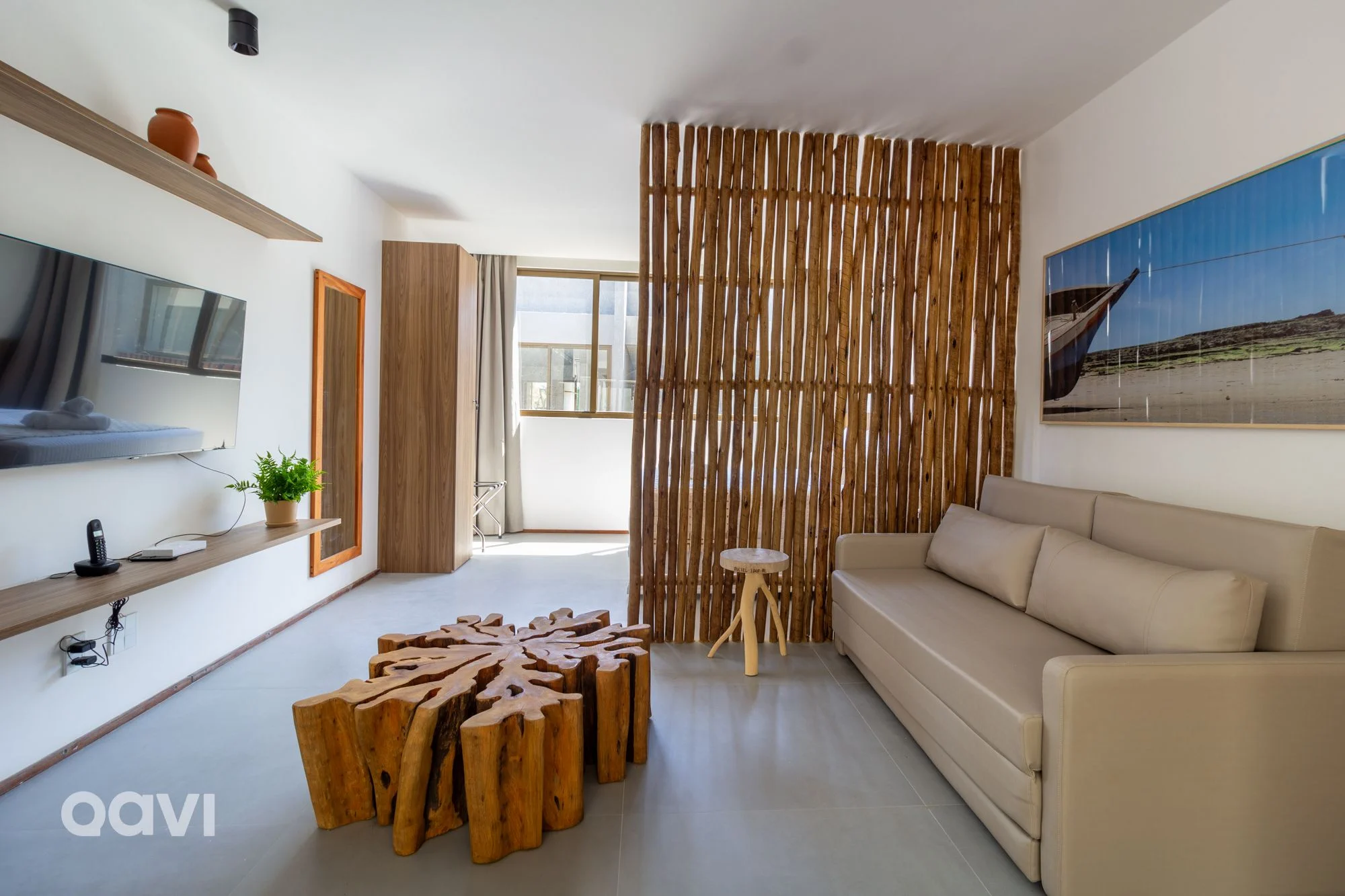 Living Room — Villa Naluri em Japaratinga B 103 by QAVI