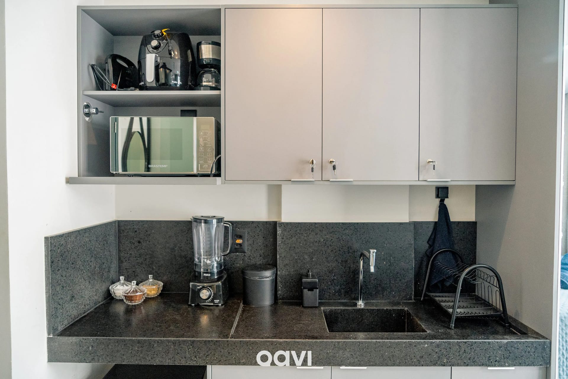 Cocina o kitnet — Studio Atlantic Get by Side João Pessoa by Qavi