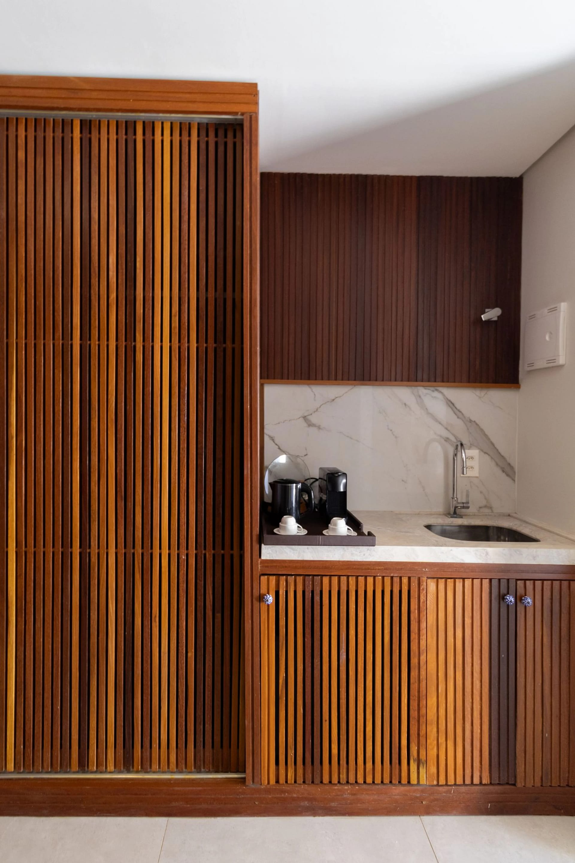 Dormitorio — Flat Ile de Pipa Deck Molhado Aruba by QAVI