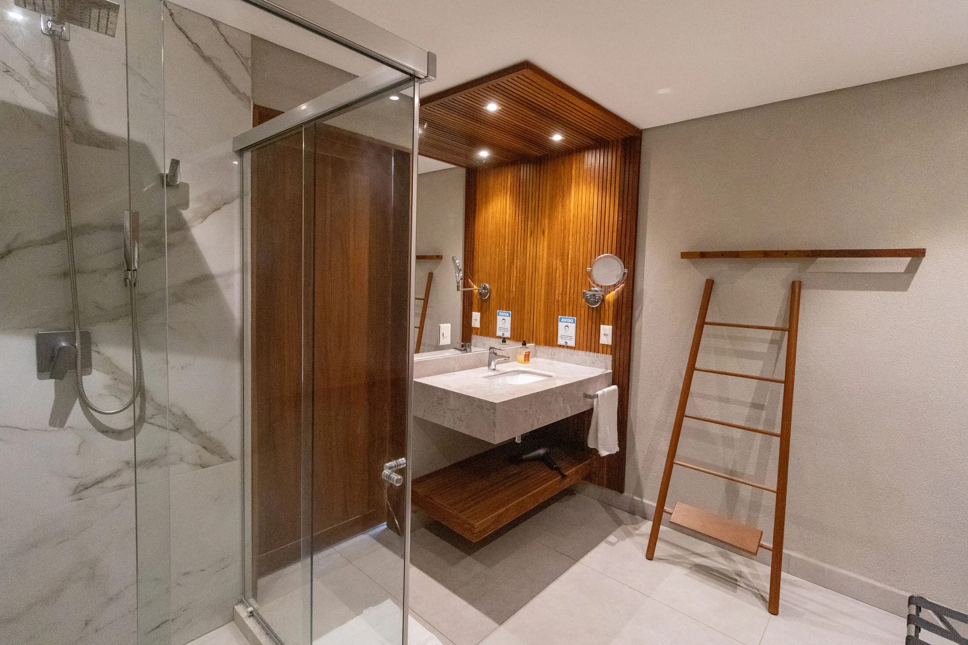 Baño — Flat Ile de Pipa Deck Molhado Aruba by QAVI