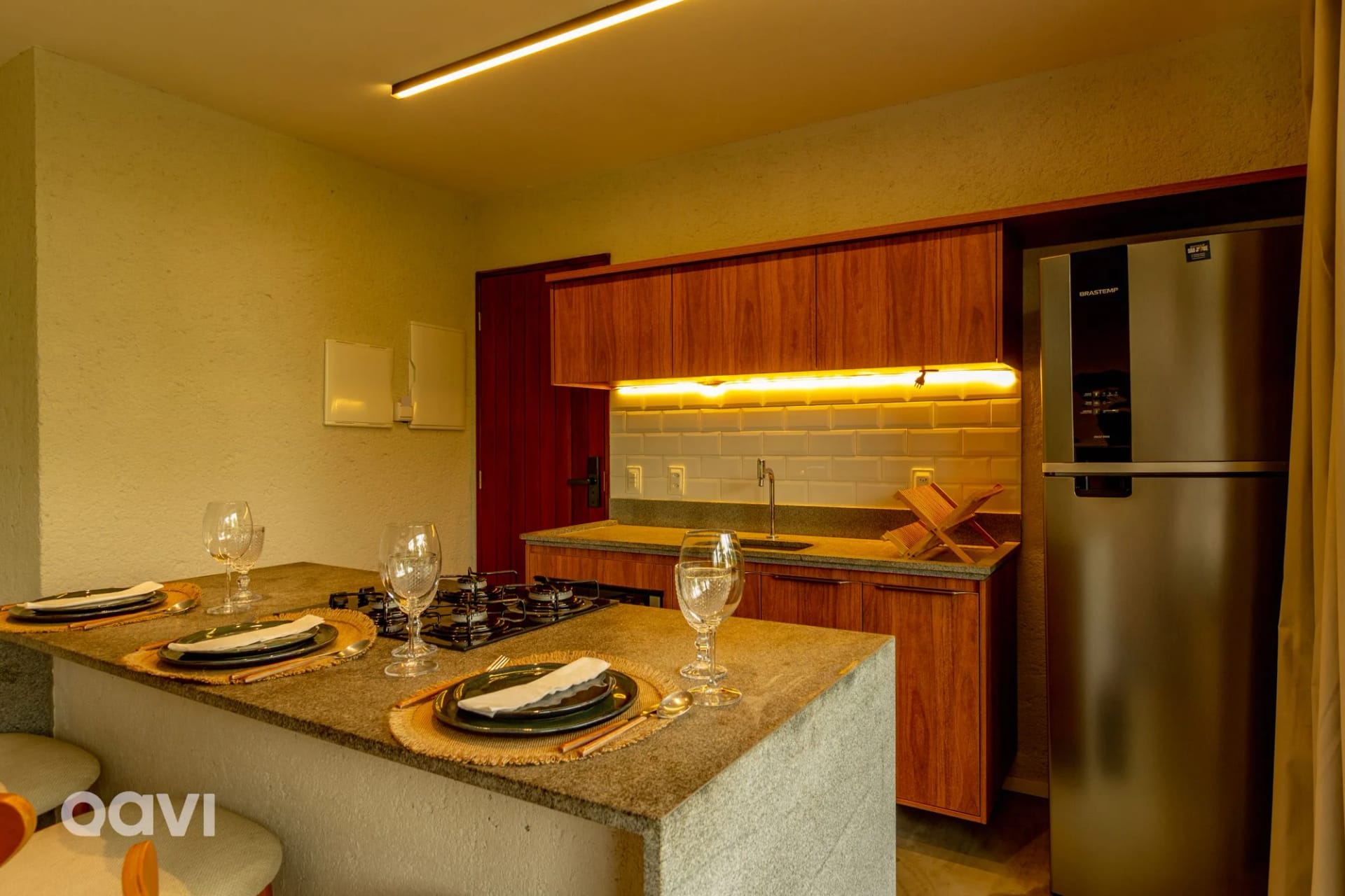 Kitchen or kitchenette — Flat com Piscina em Cobertura em Milagres by Qavi