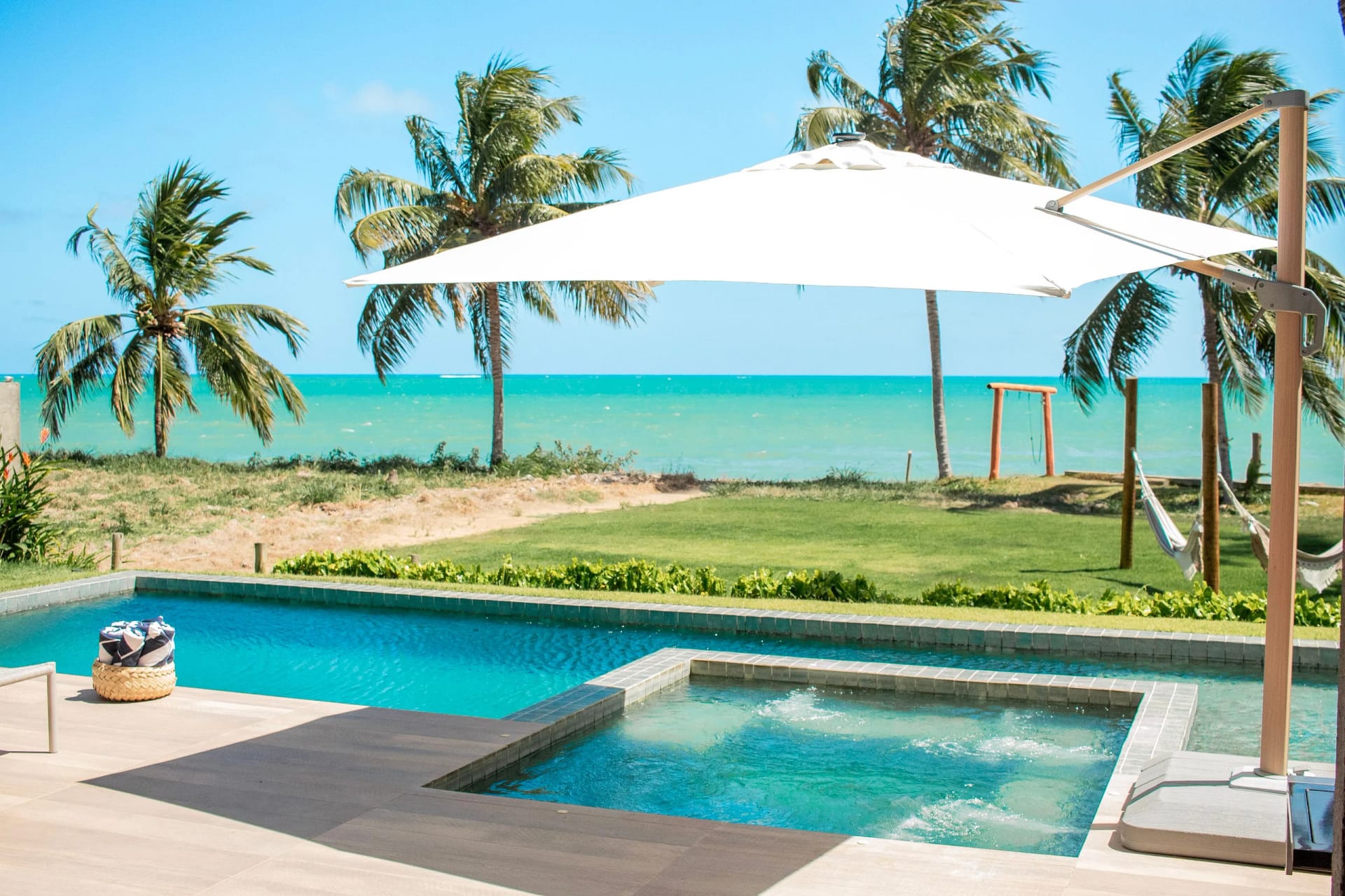 Swimming pool — Casa Beira Mar em Milagres Casa Kamará by Qavi