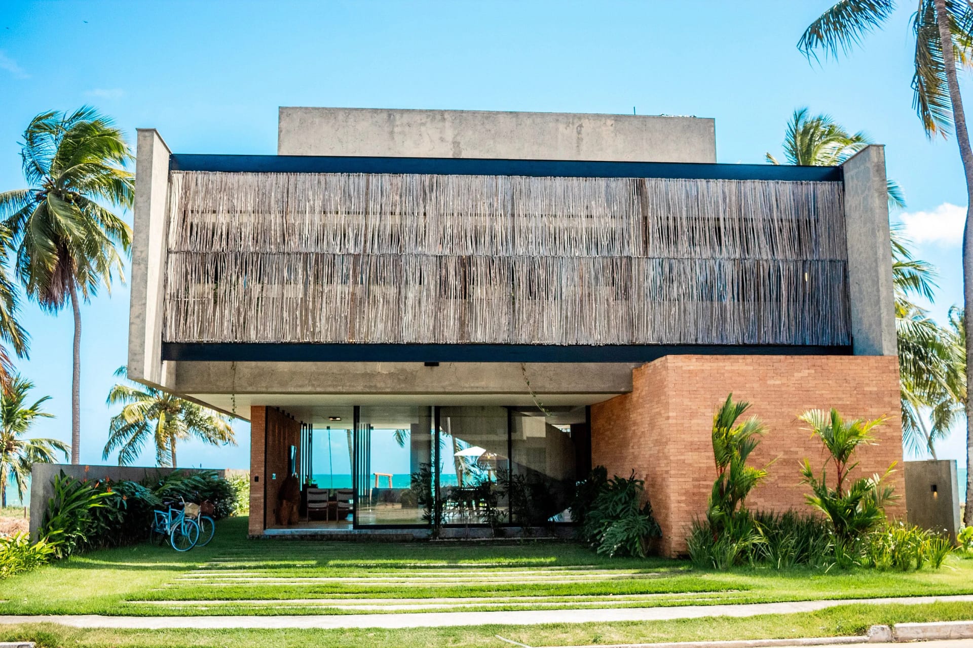 Facade / entrance — Casa Beira Mar em Milagres Casa Kamará by Qavi