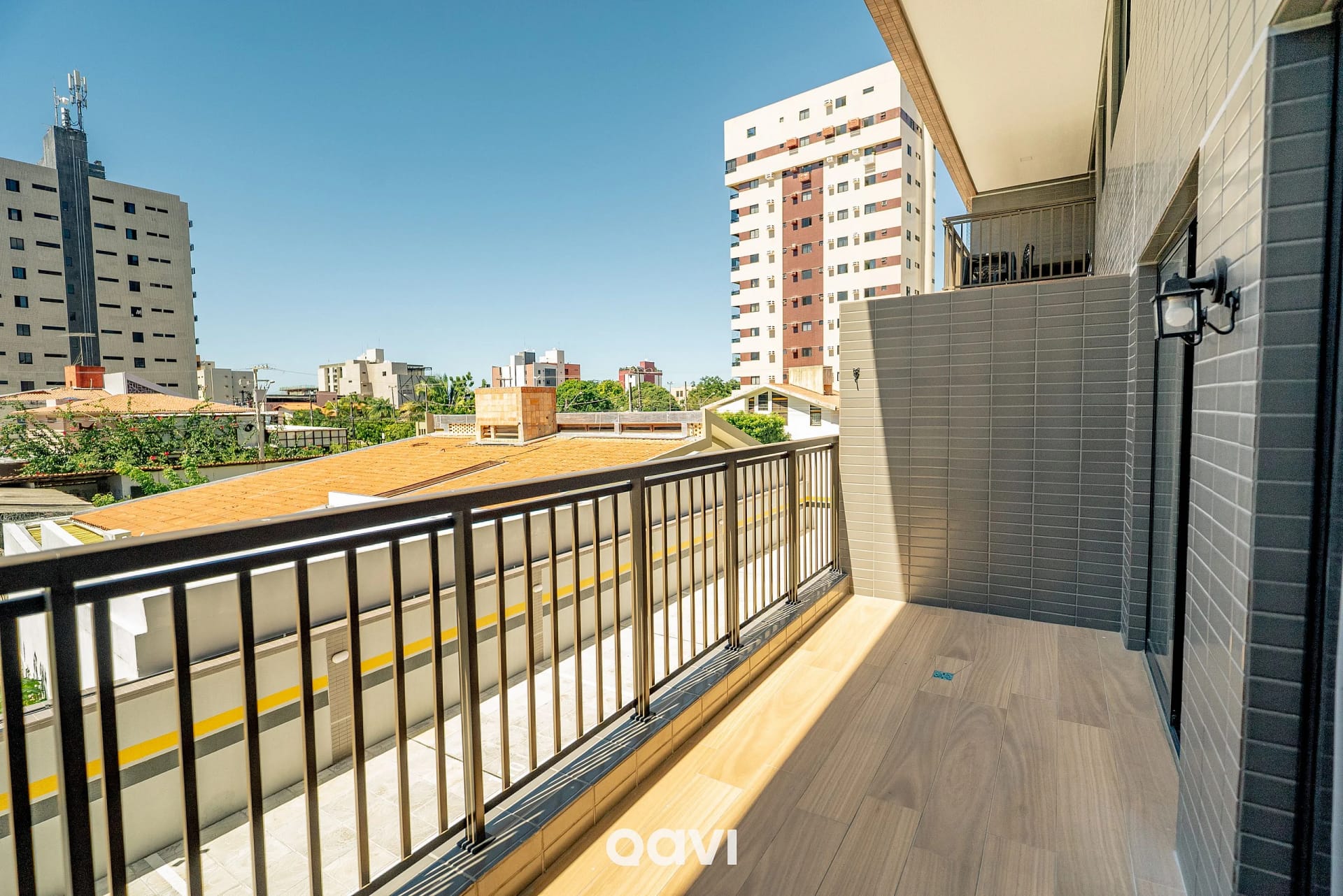 Balcony / Terrace — Apartamento mood em Manaíra by Qavi