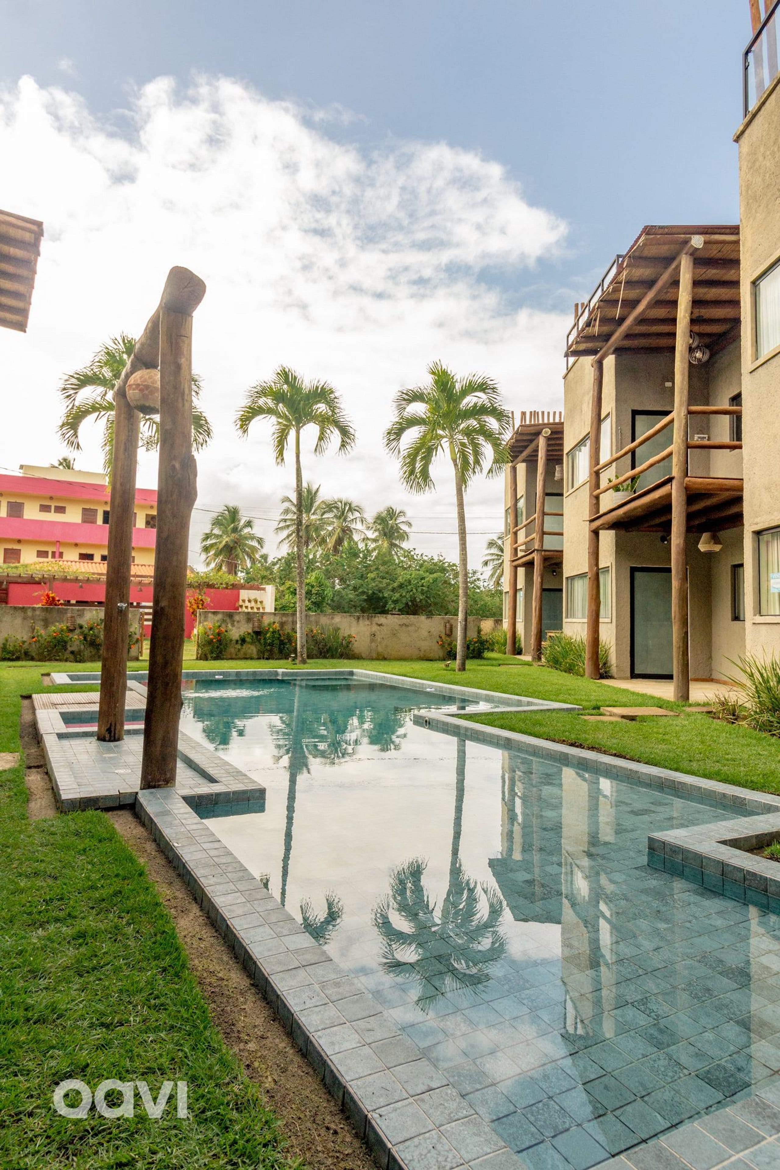 Casa com Piscina Privativa Lambari 06 by Qavi - 2