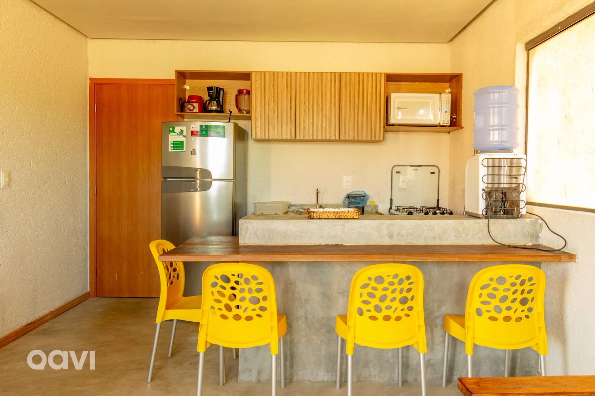 Cozinha ou kitnet — Casa com Piscina Privativa Lambari 107 by Qavi