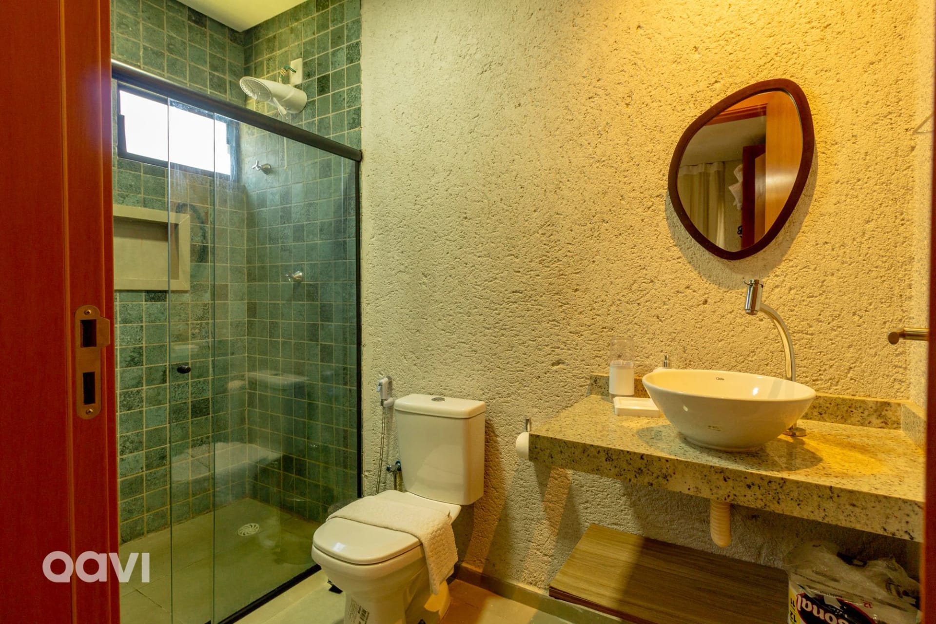 Banheiro — Casa com Piscina Privativa Lambari 107 by Qavi