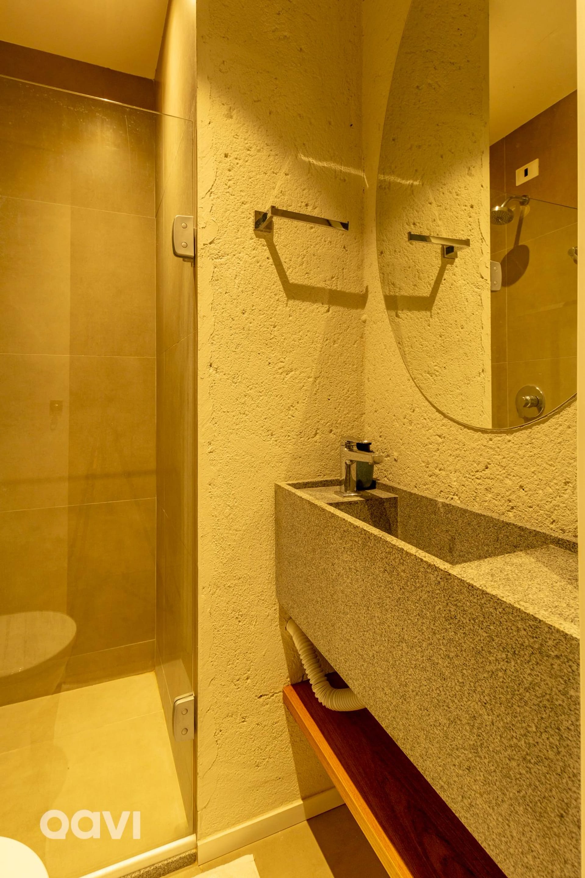 Bathroom — Flat com Piscina no Rooftop em Milagres by Qavi