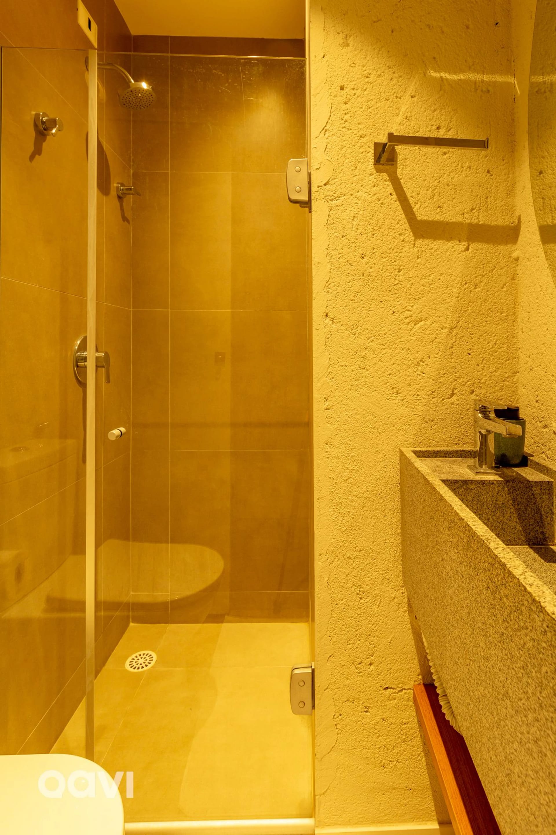 Toilet — Flat com Piscina no Rooftop em Milagres by Qavi