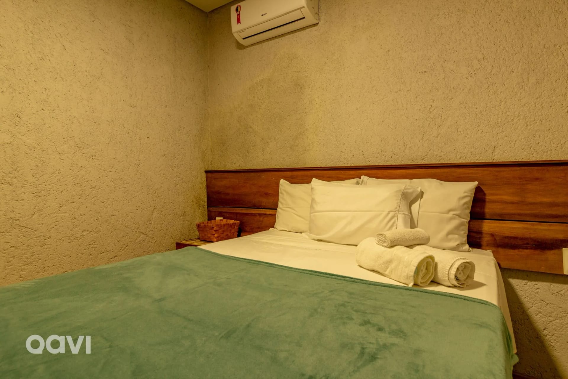 Quarto — Casa com Piscina Privativa Lambari 06 by Qavi