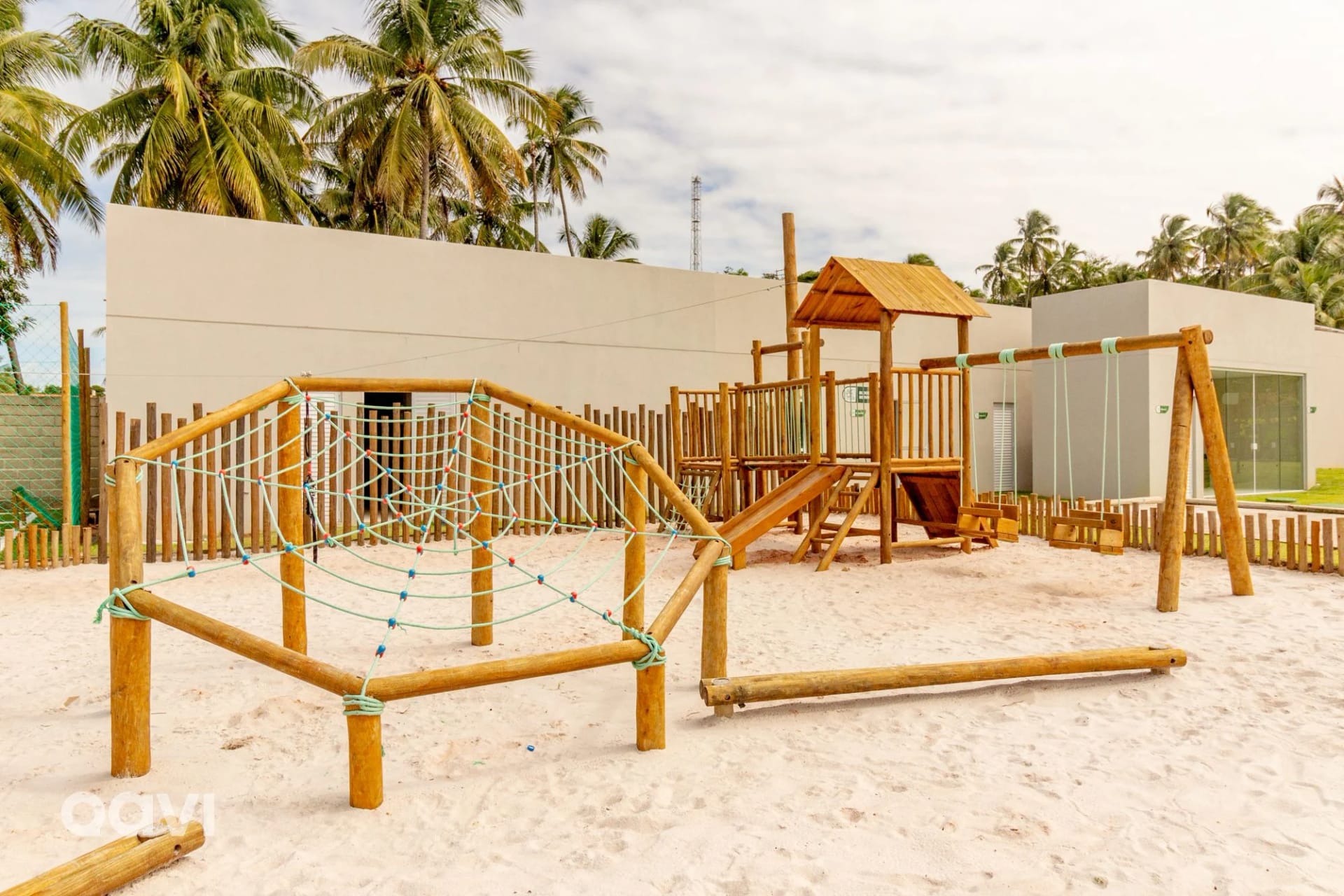 Casa maravilhosa em condomínio Naluum D3 by Qavi