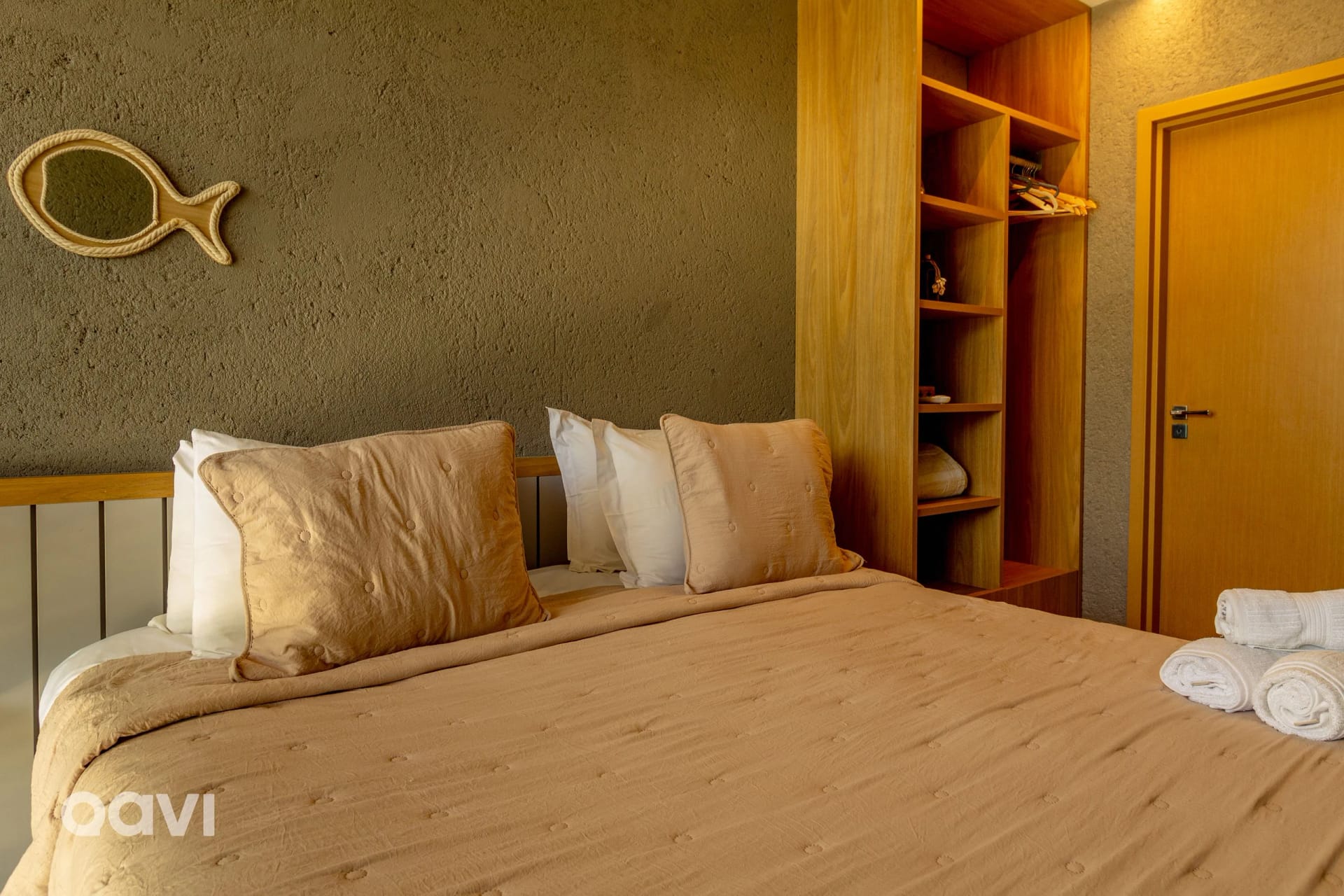 Dormitorio — Villa de charme em Milagres Pysa 08 by Qavi