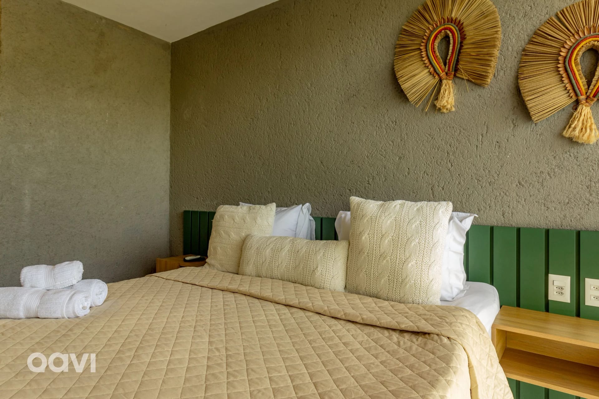 Dormitorio — Villa de charme em Milagres Pysa 08 by Qavi