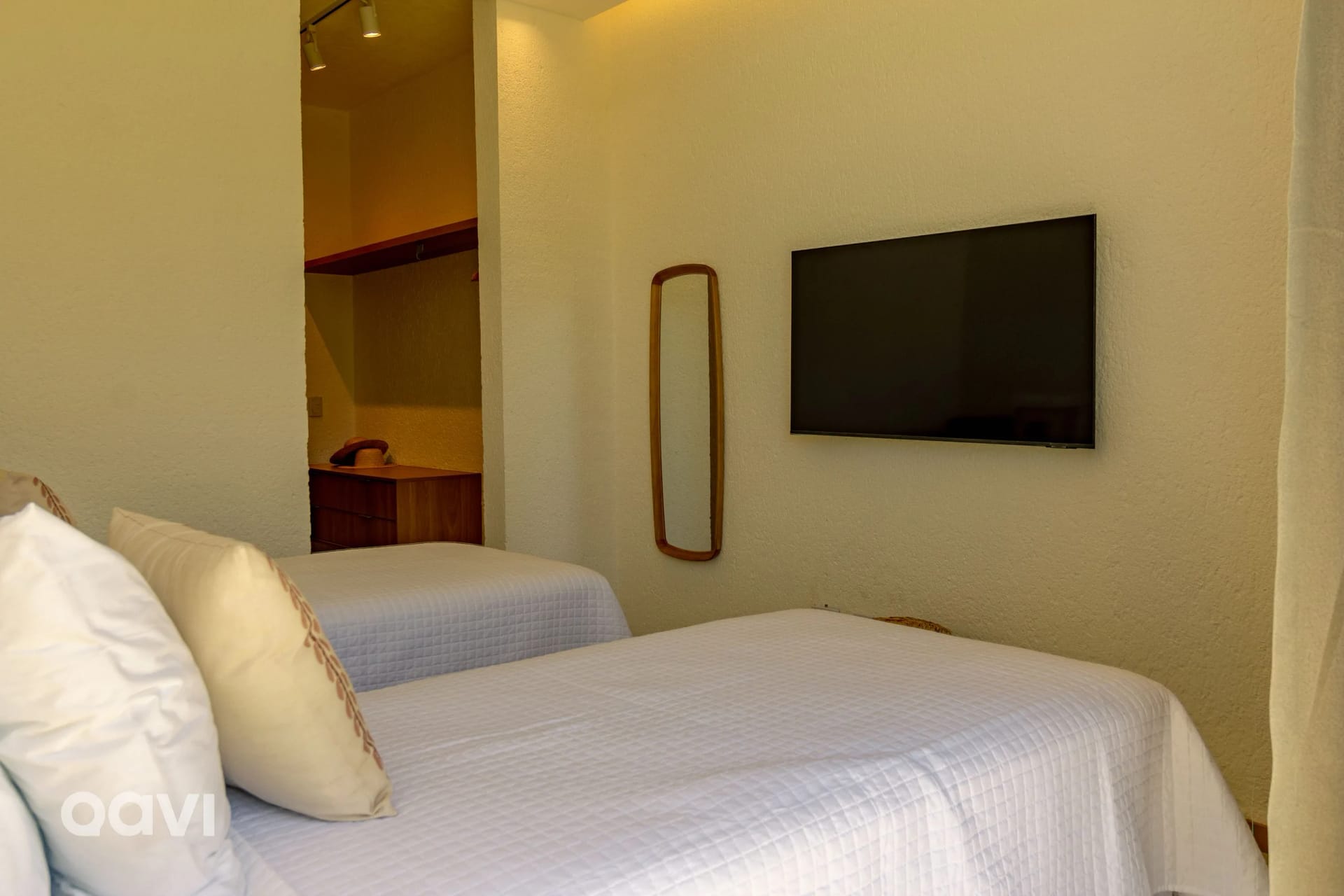 Dormitorio — Casa com Piscina na Praia de Tatuamunha by Qavi