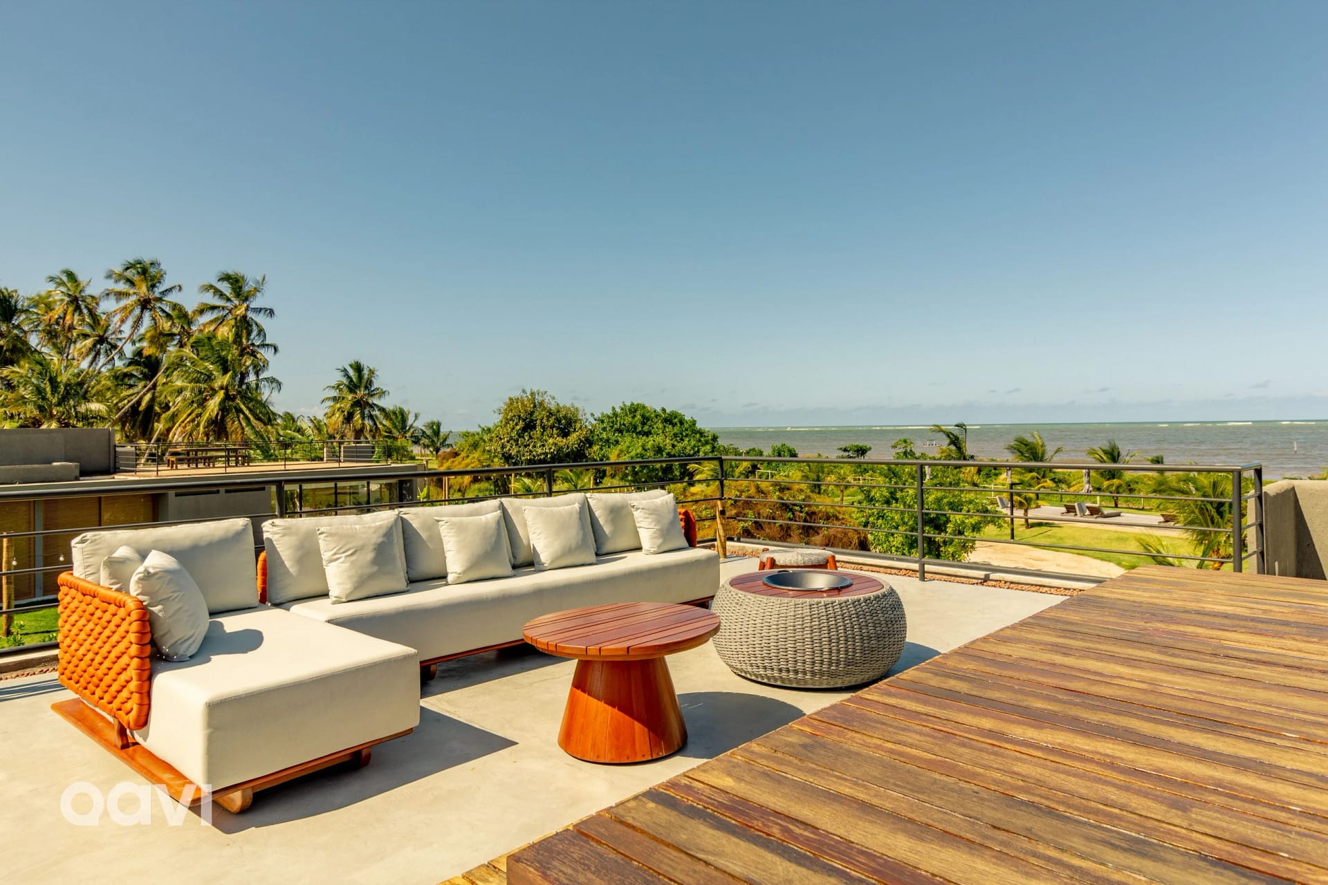 Solarium — Casa com Piscina na Praia de Tatuamunha by Qavi