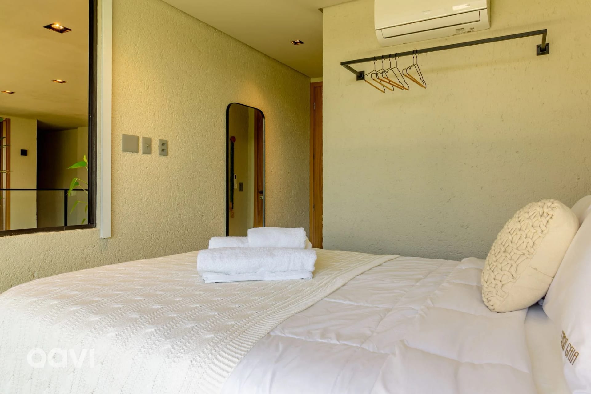 Bedroom — Casa de Luxo em Condomínio em Milagres by Qavi