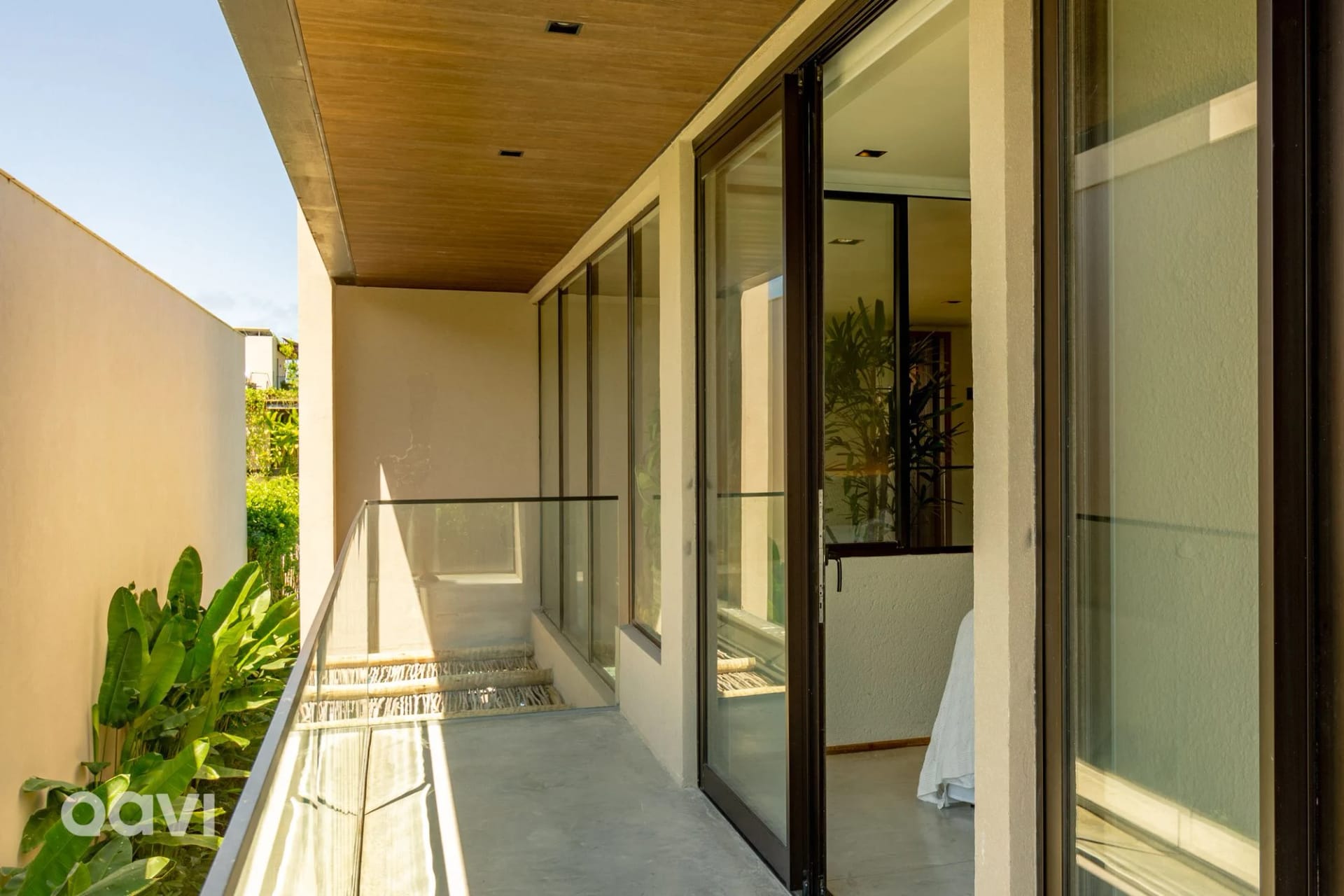 Balcony / Terrace — Casa de Luxo em Condomínio em Milagres by Qavi