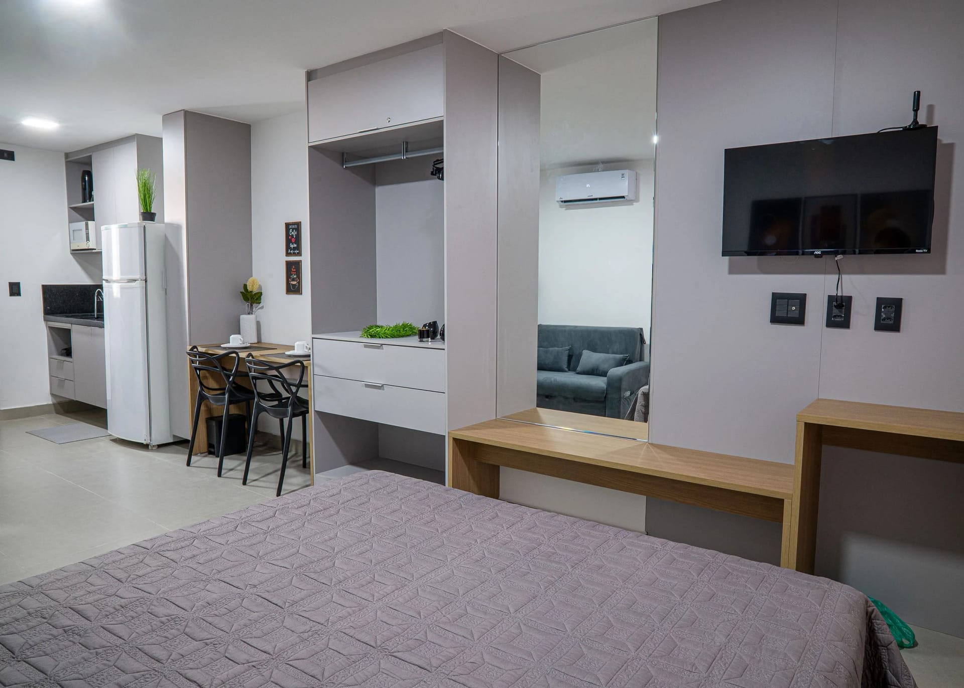 Quarto — Studio Unic Emunah Ponta de Campina by Qavi