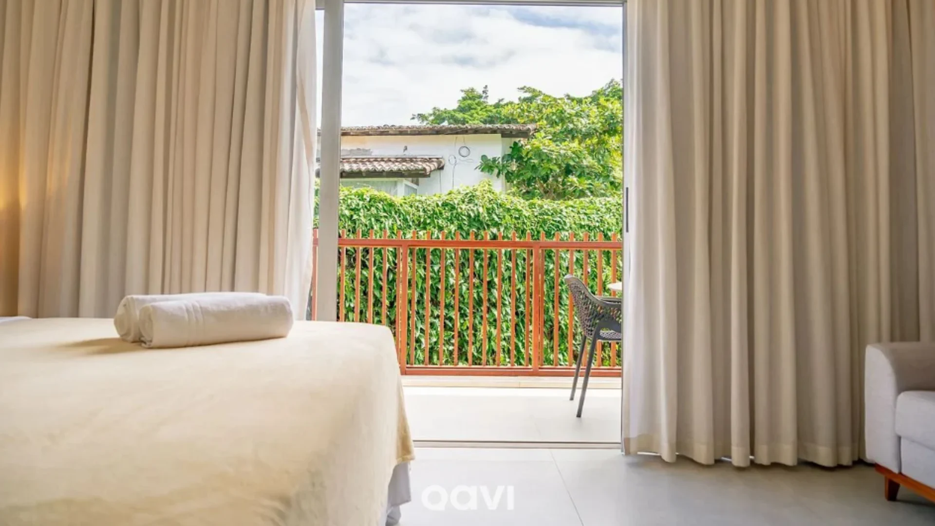 Quarto — Flat Ile de Pipa Paros by QAVI