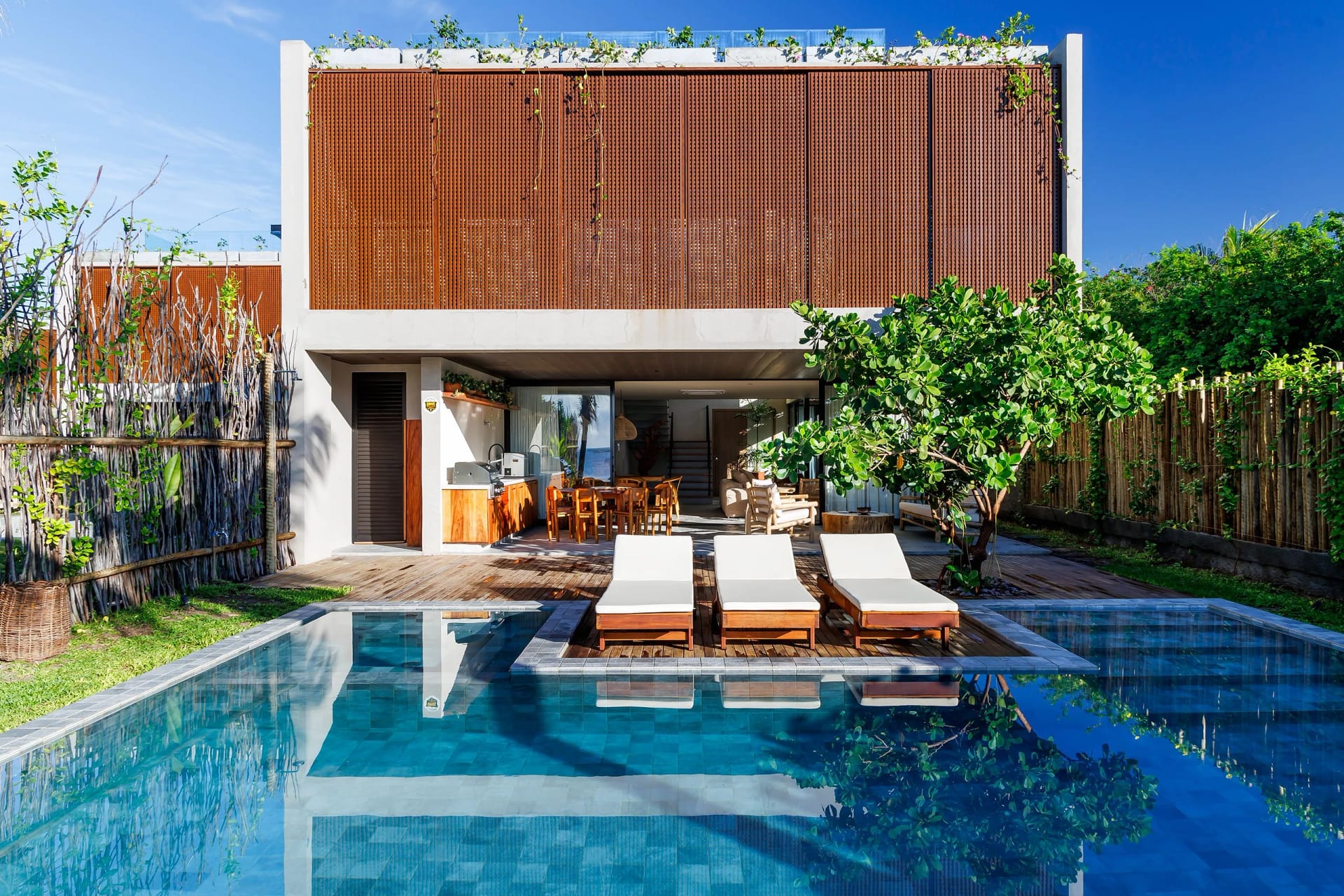 Piscina — Casa de Luxo Beira Mar em Milagres by Qavi