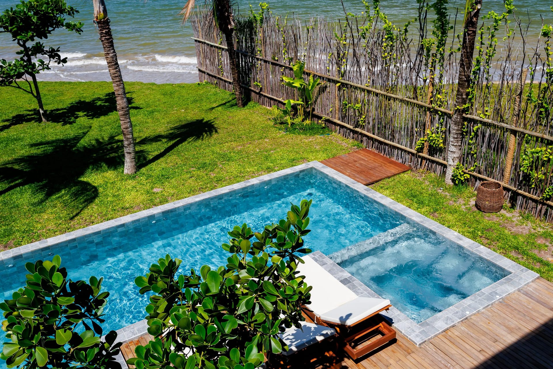 Piscina — Casa de Luxo Beira Mar em Milagres by Qavi