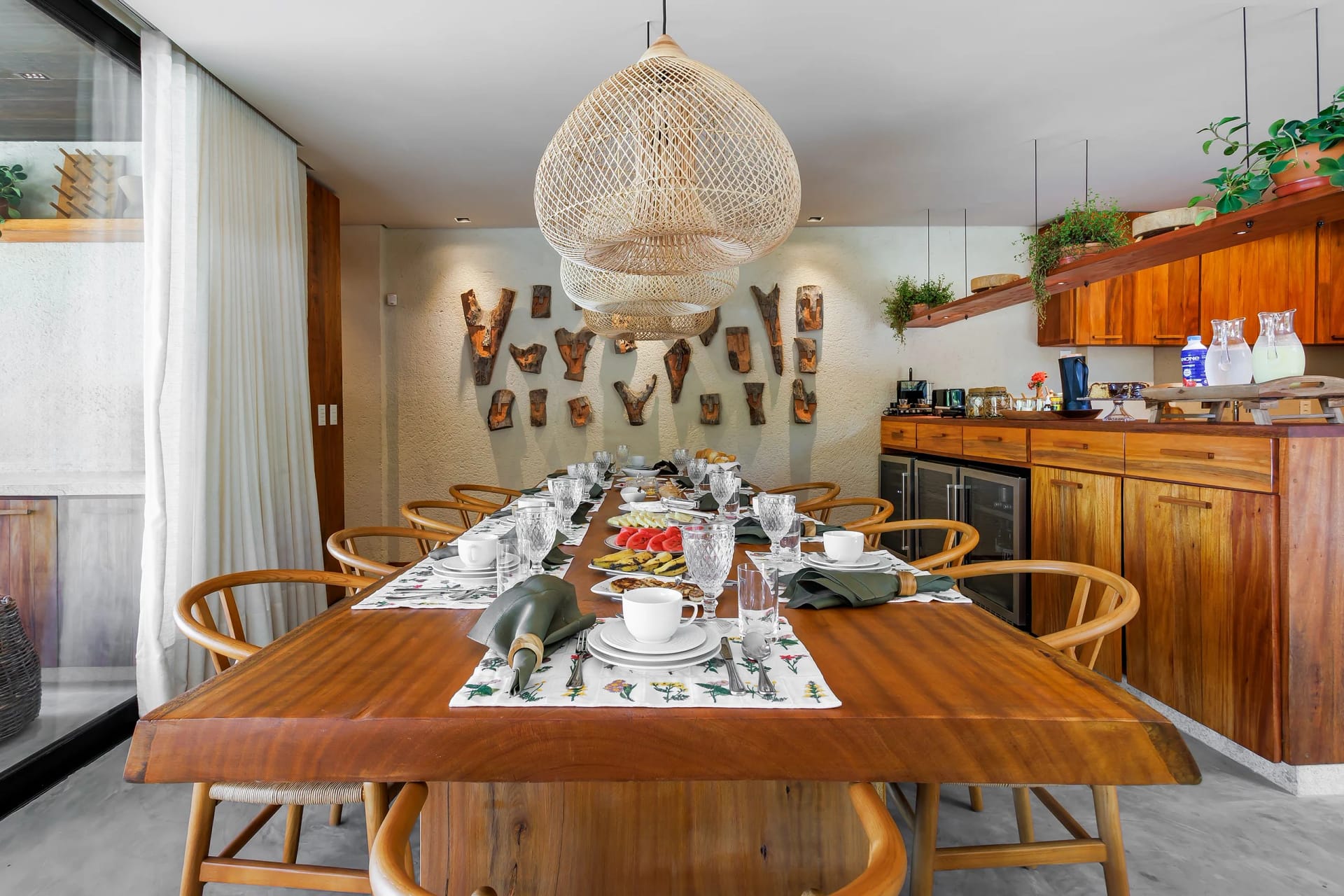 Sala de Jantar — Casa de Luxo Beira Mar em Milagres by Qavi