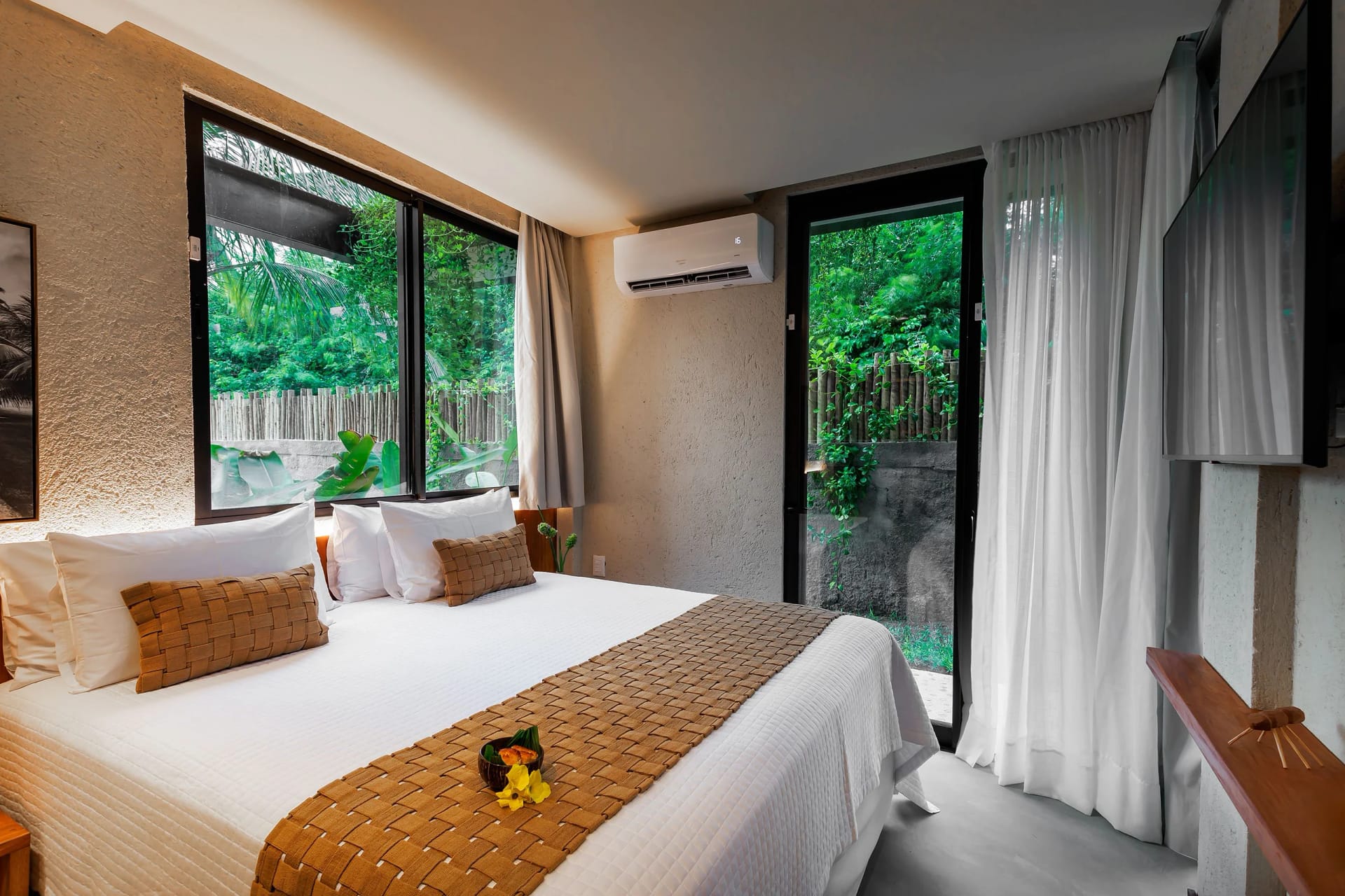 Quarto — Casa de Luxo Beira Mar em Milagres by Qavi