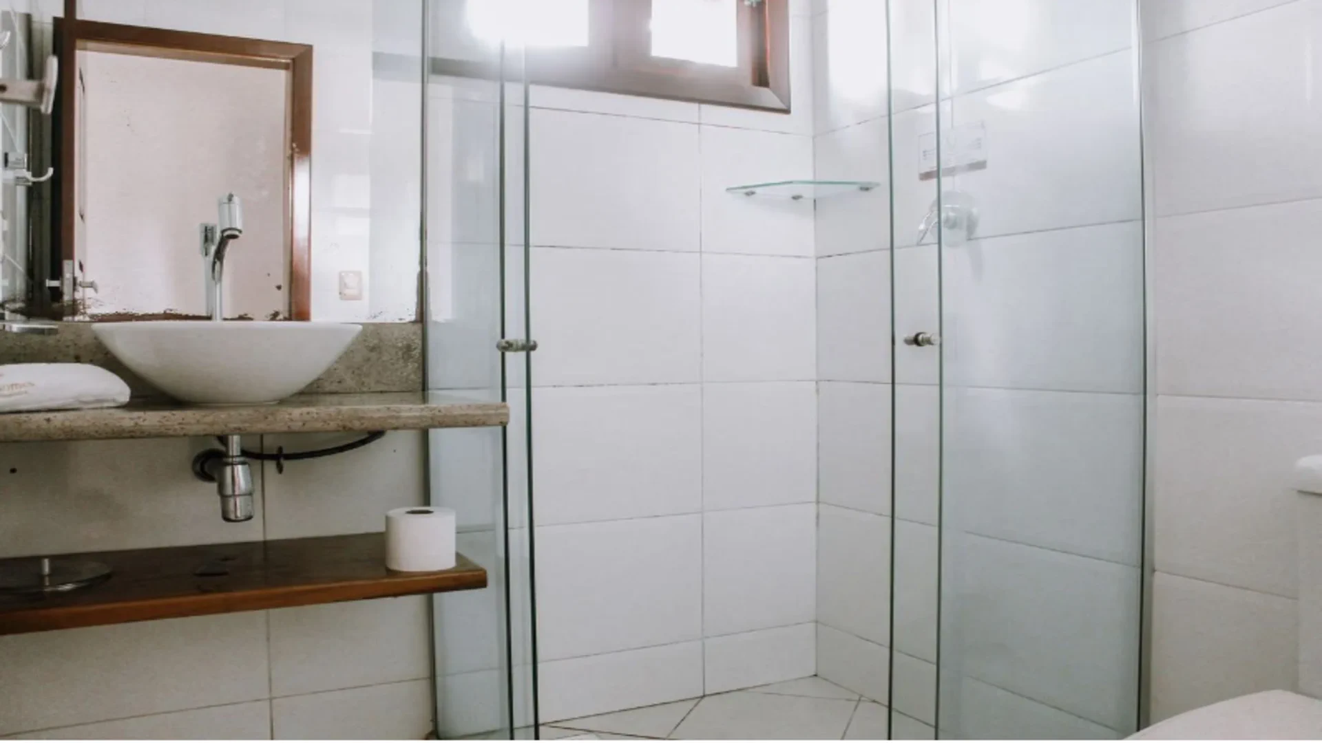 Baño — Qavi - Duplex no Pipa Beleza