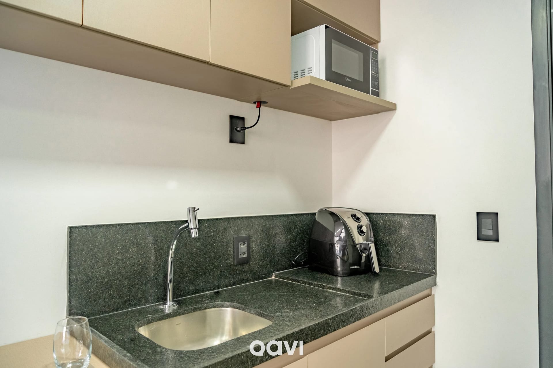 Kitchen or kitchenette — Studio Superior Emunah Ponta de Campina by Qavi