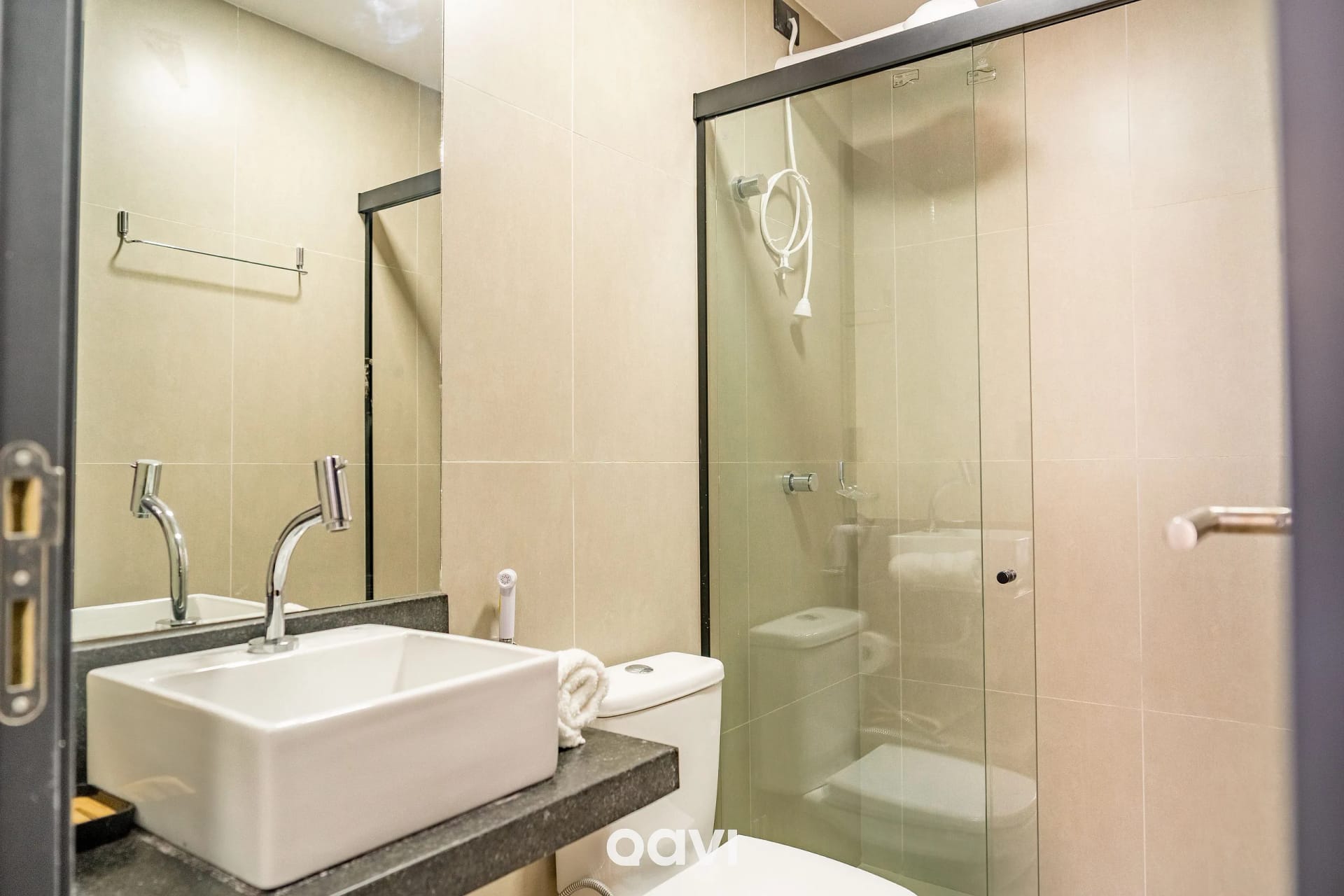 Toilet — Studio Superior Emunah Ponta de Campina by Qavi