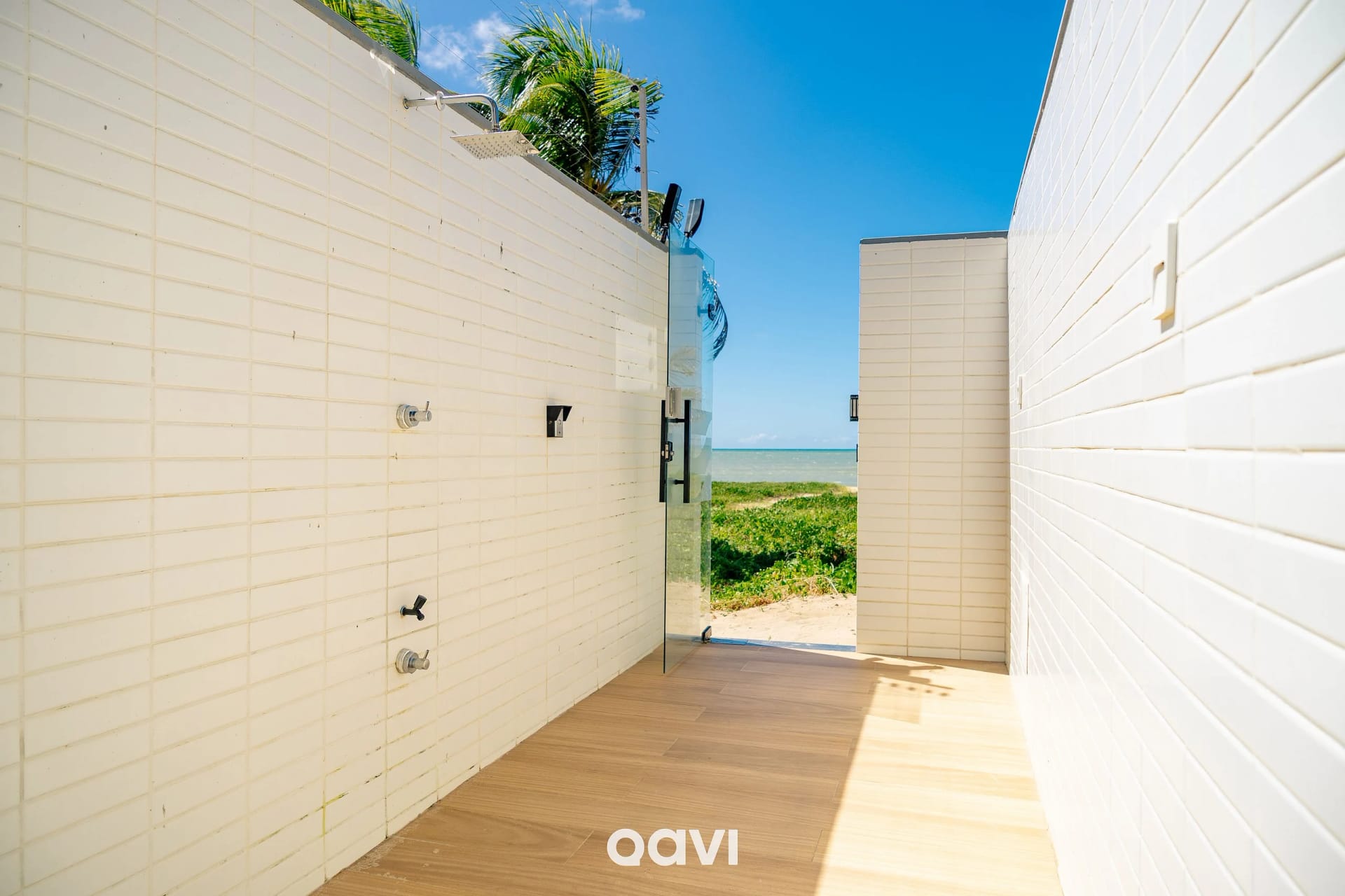 Beach — Studio Alta Garden Beira mar by QAVI