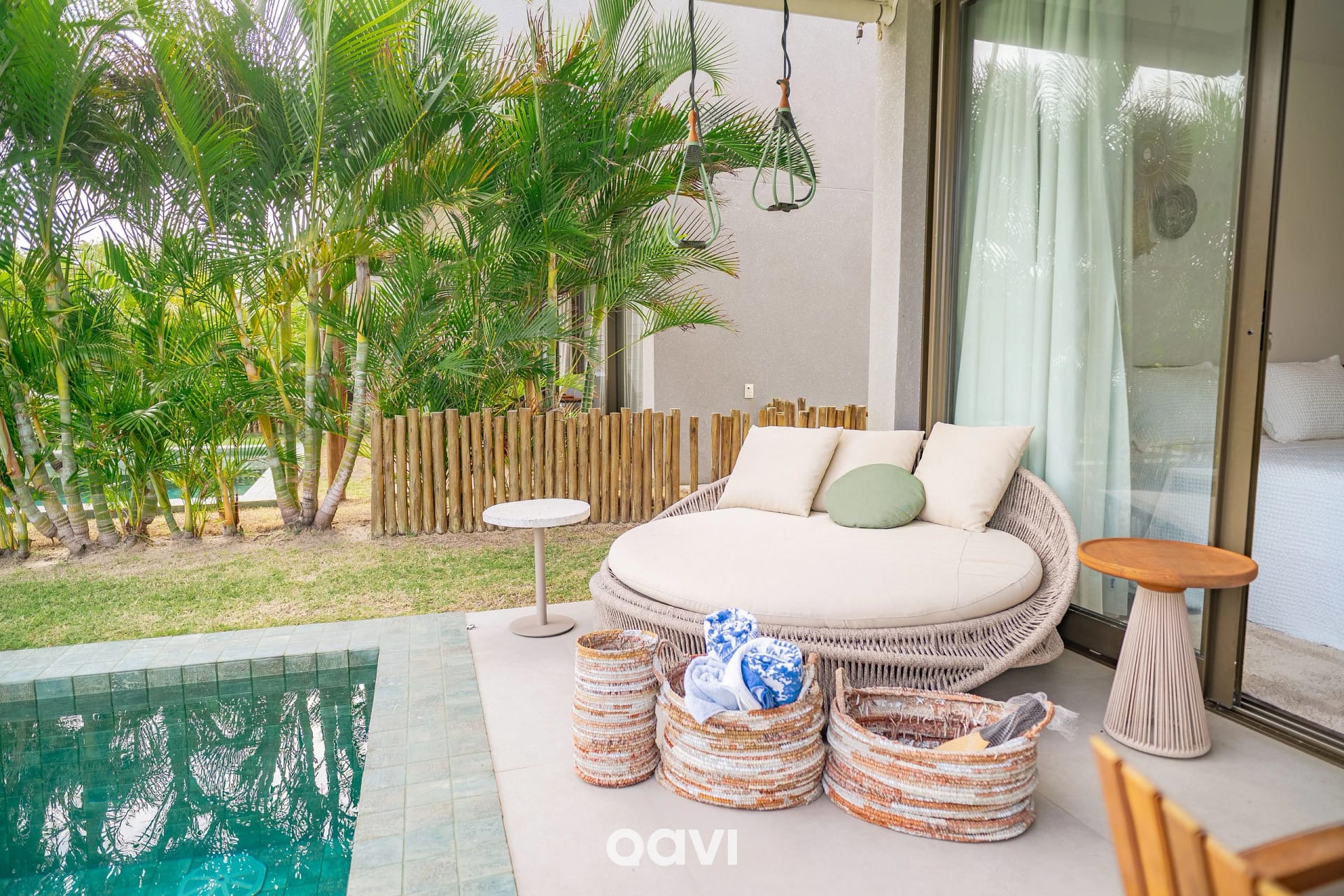 Fachada / Terraza — Casa Duplex à Beira-mar OKA Milagres by Qavi
