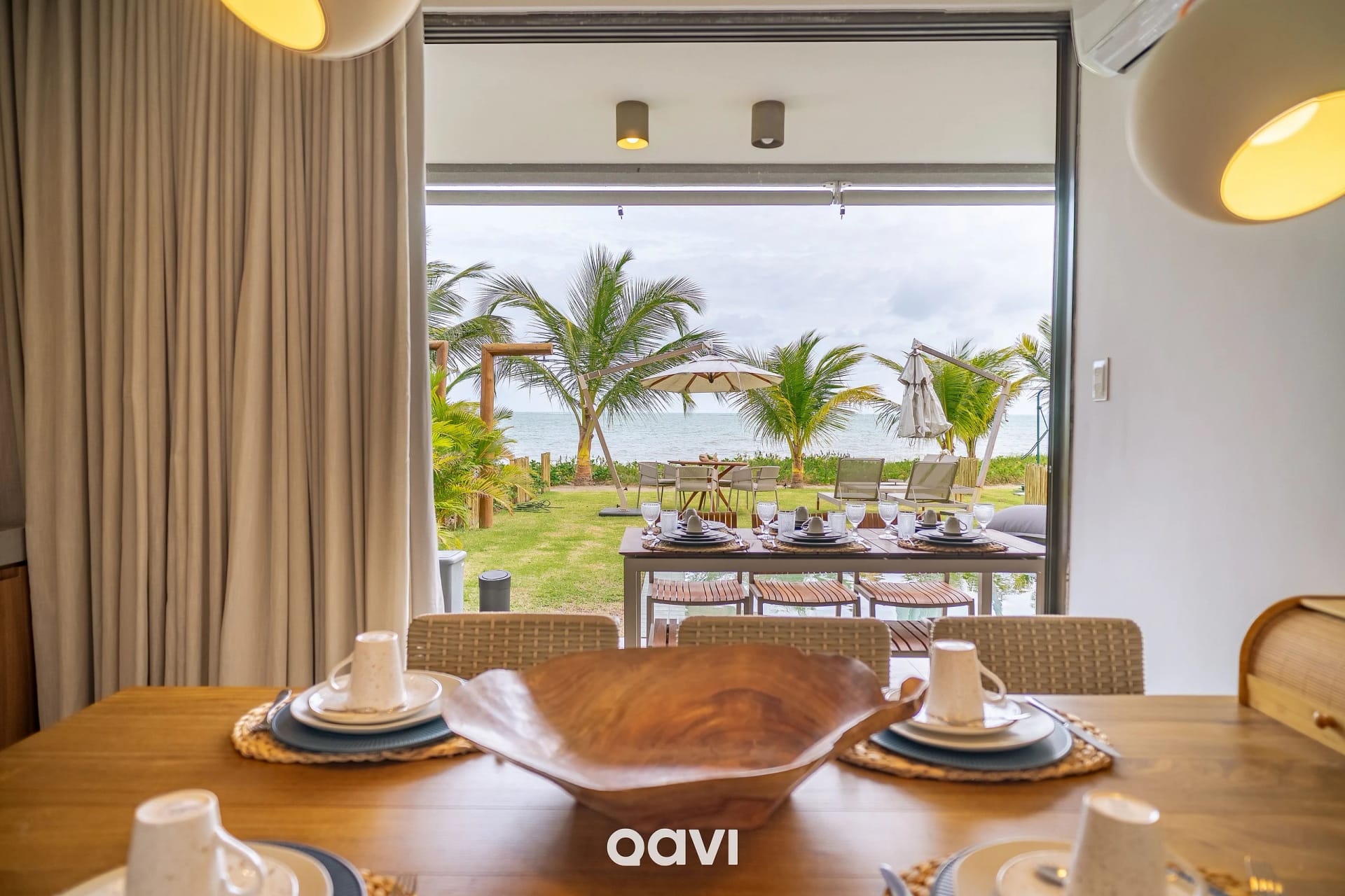 Sala de Estar — Casa Duplex à Beira-mar OKA Milagres by Qavi