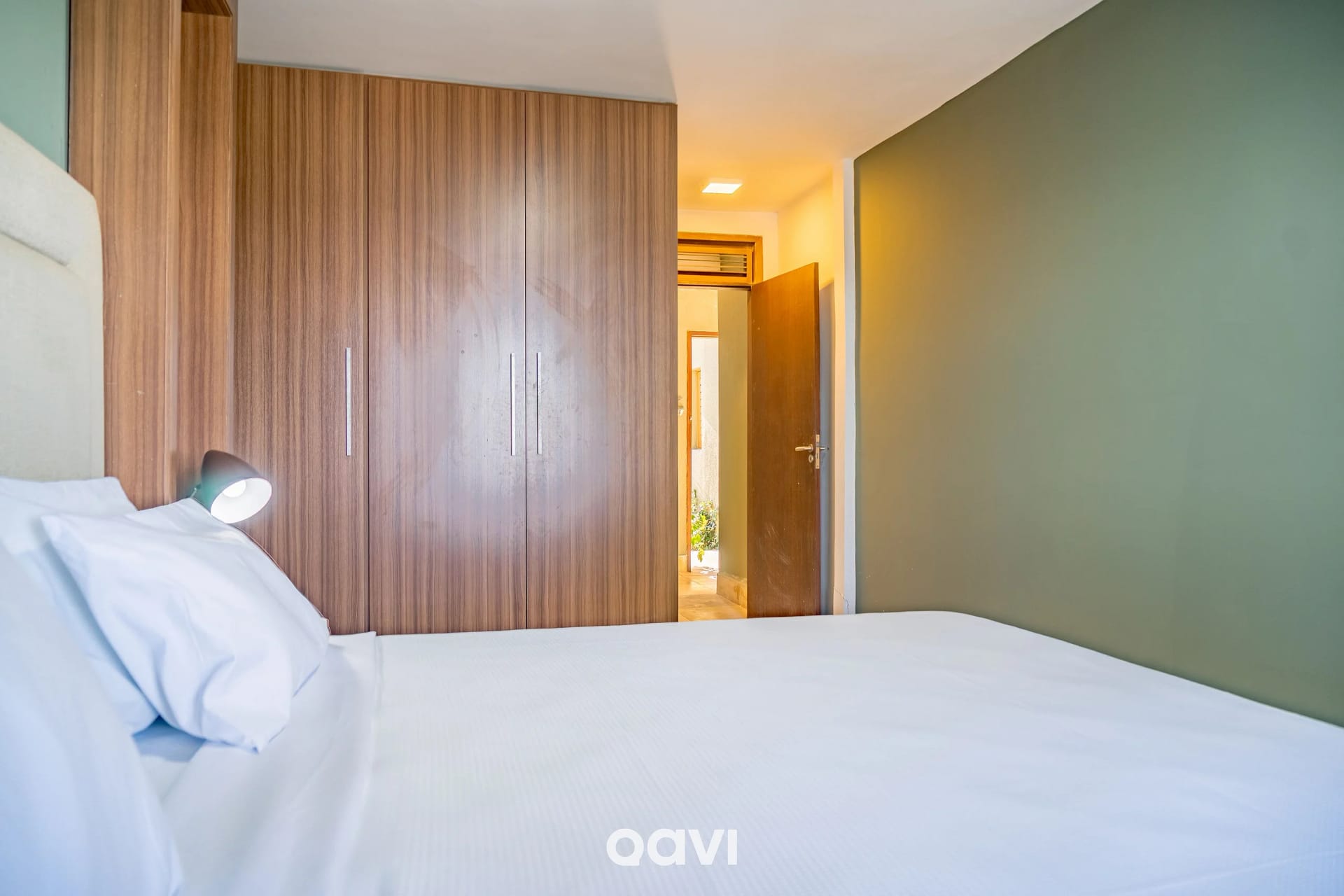 Dormitorio — Casa Beira-Mar com Piscina em Jacumã by Qavi