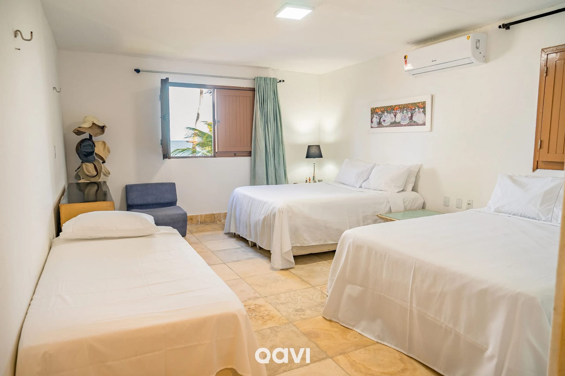 Dormitorio — Casa Beira-Mar com Piscina em Jacumã by Qavi