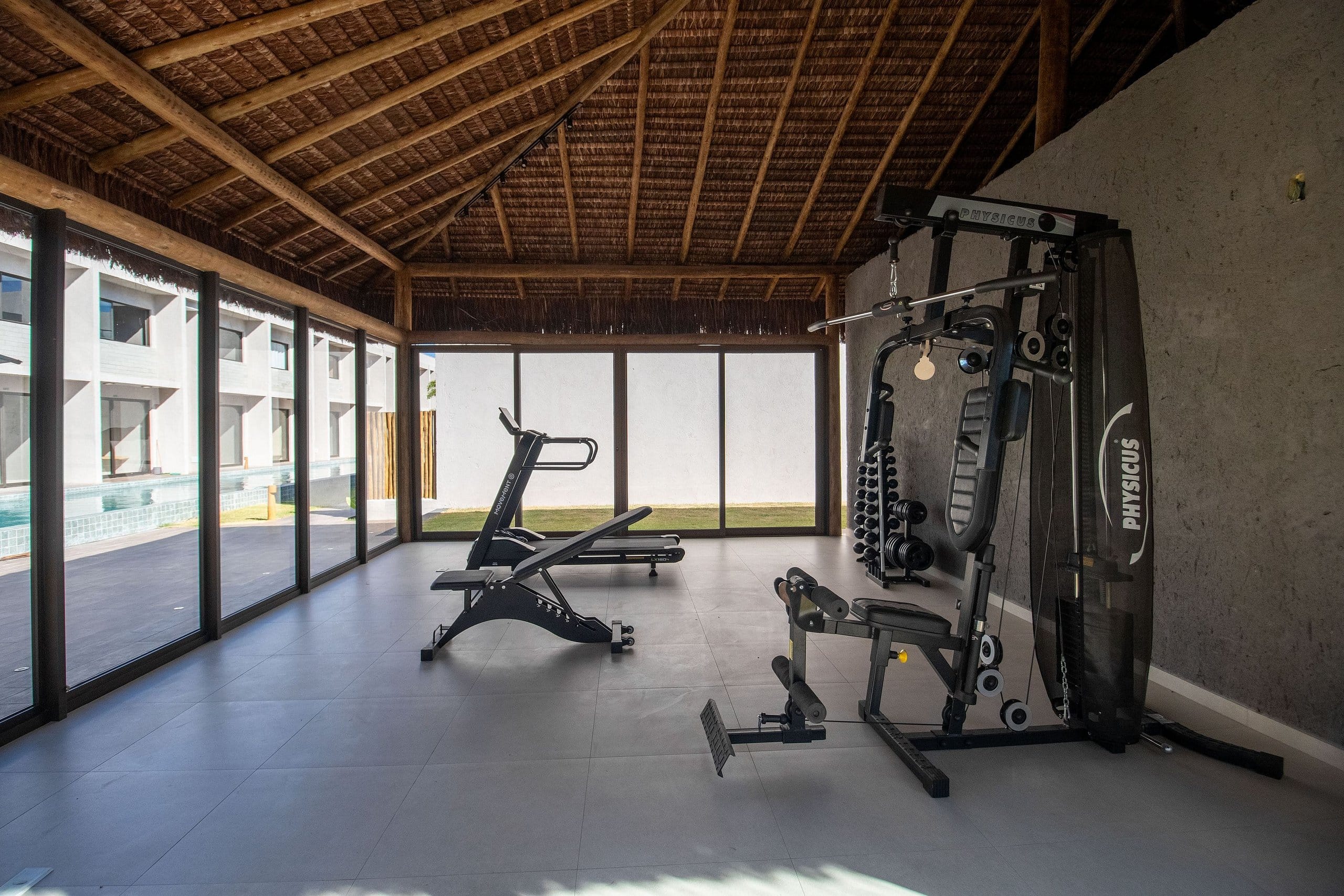Área y comodidades