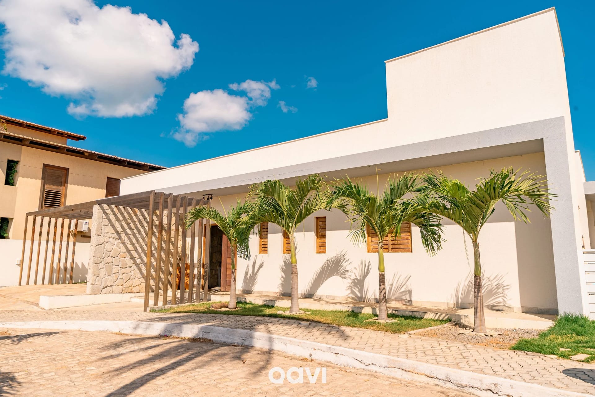 Casa Kairós no Shamballa by Qavi