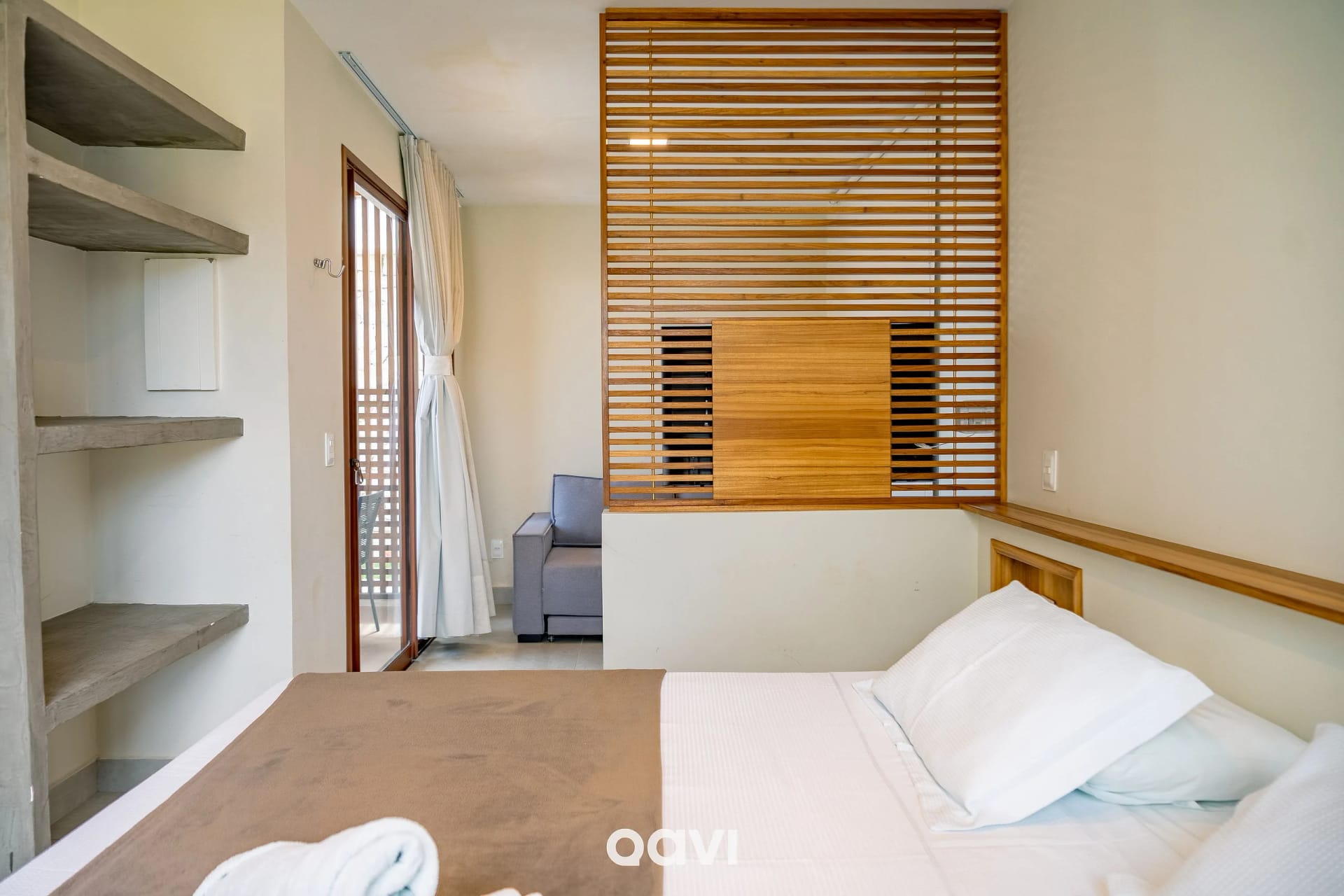 Dormitorio — Villa Makani no Shamballa by Qavi