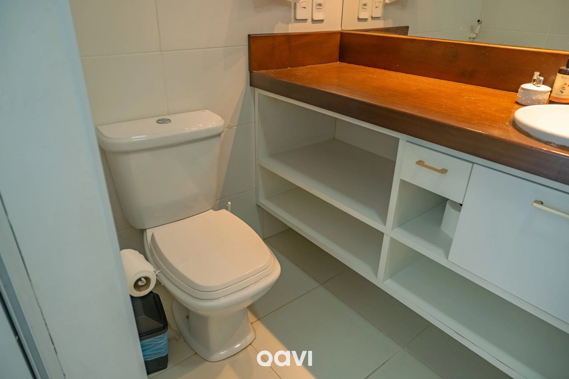 Toilet — Apartamento Dunas de Cotovelo Beira-Mar by Qavi