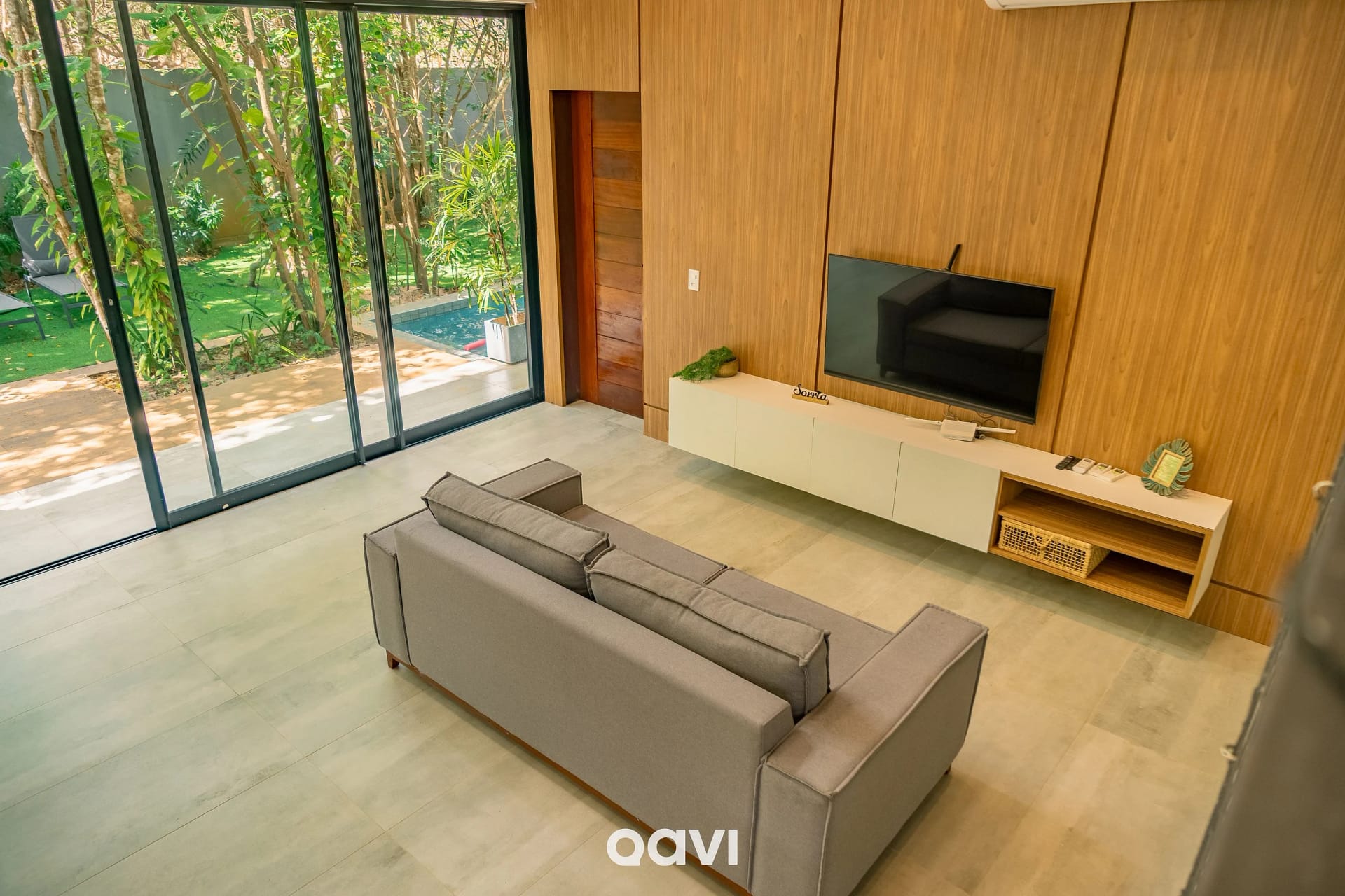 Living Room — Casa de Luxo com Piscina em Pipa by Qavi