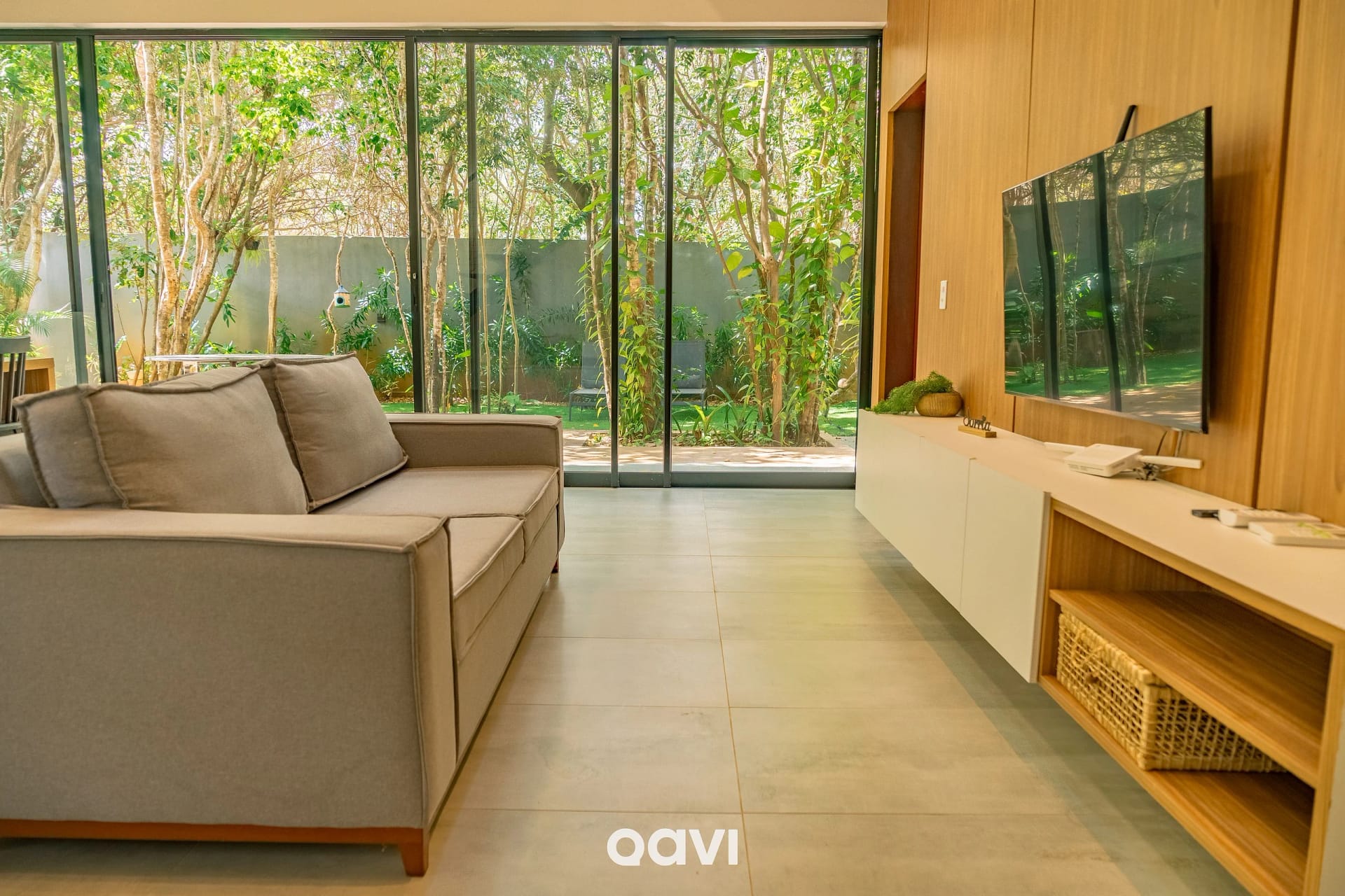 Living Room — Casa de Luxo com Piscina em Pipa by Qavi