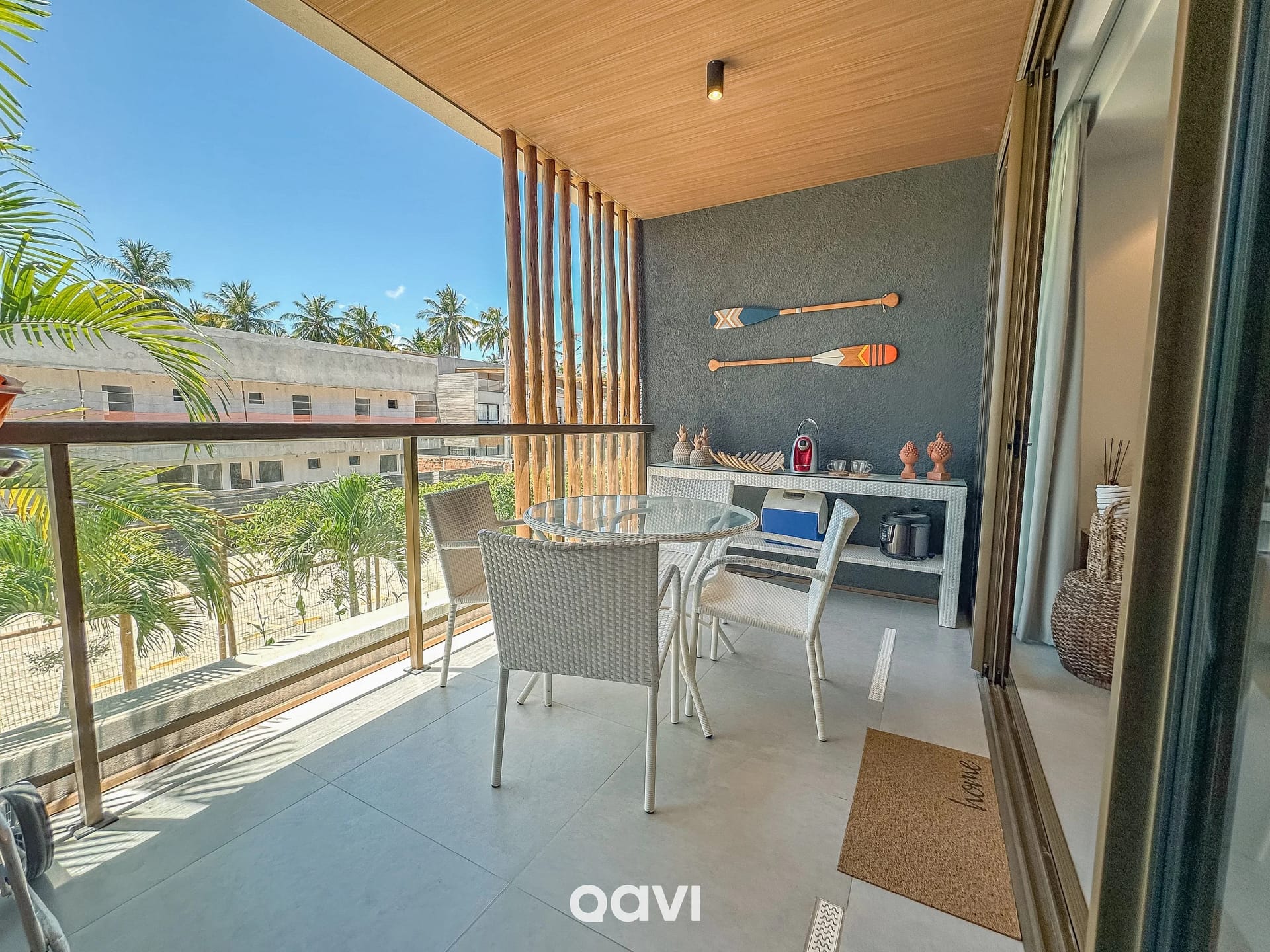 Fachada / Terraza — Apartamento Superior Essence Tatuamunha by Qavi